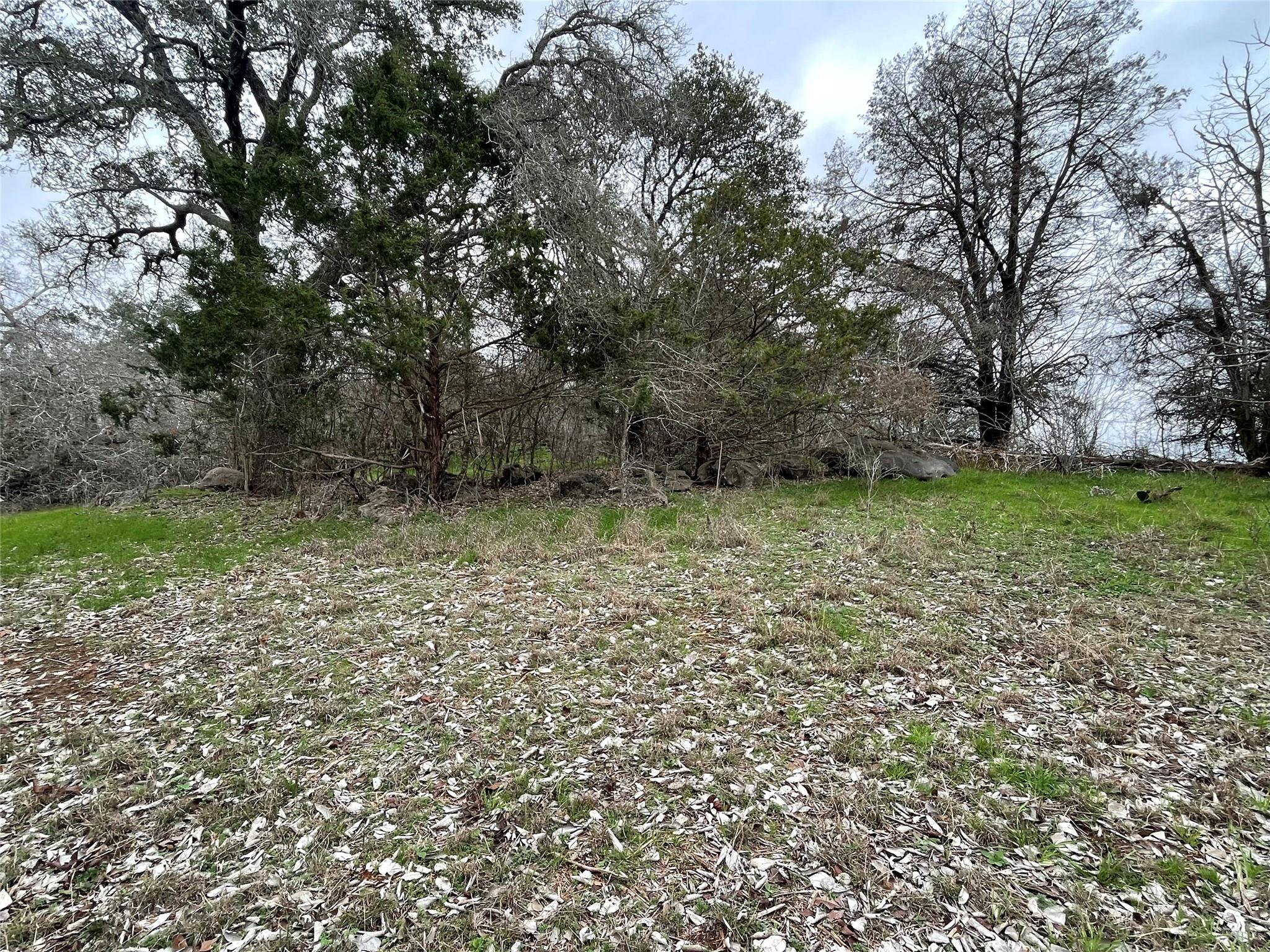 5884 Tenneycreek Rd, Luling, TX 78648