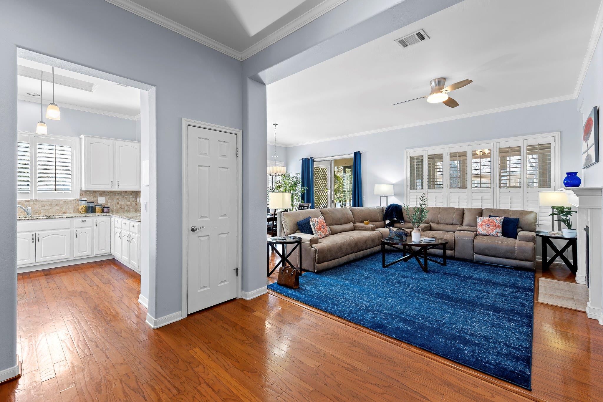 100 Blacksmiths Cir, Georgetown, TX 78633