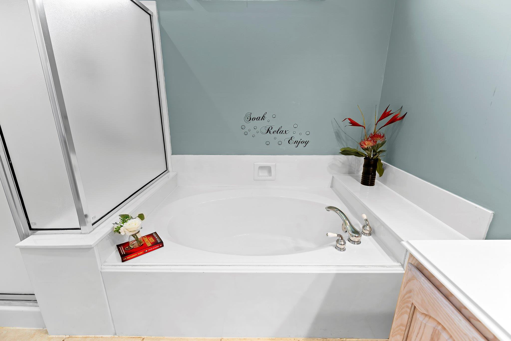 100 Blacksmiths Cir, Georgetown, TX 78633