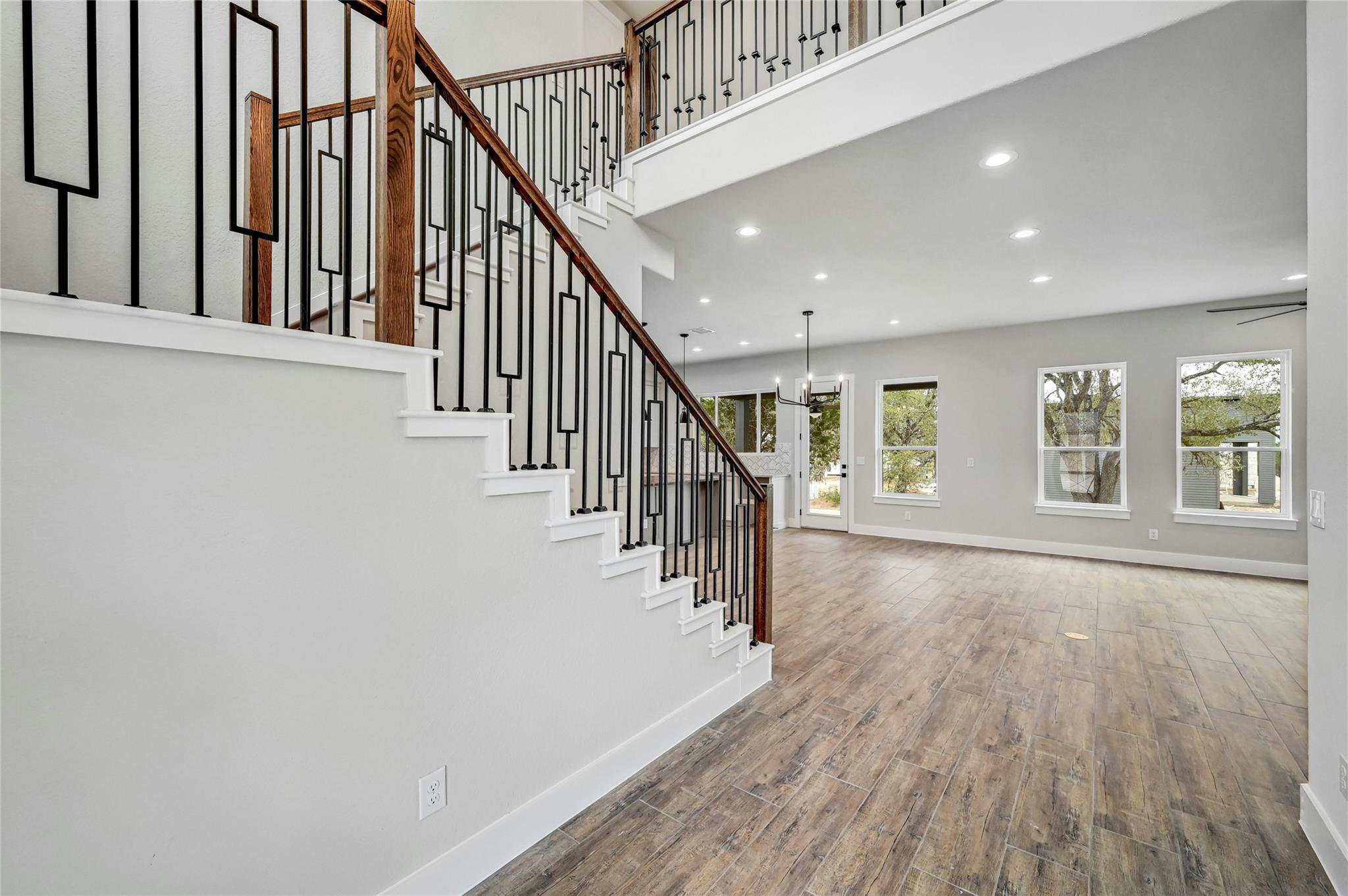 1 Squaw Cir, Wimberley, TX 78676