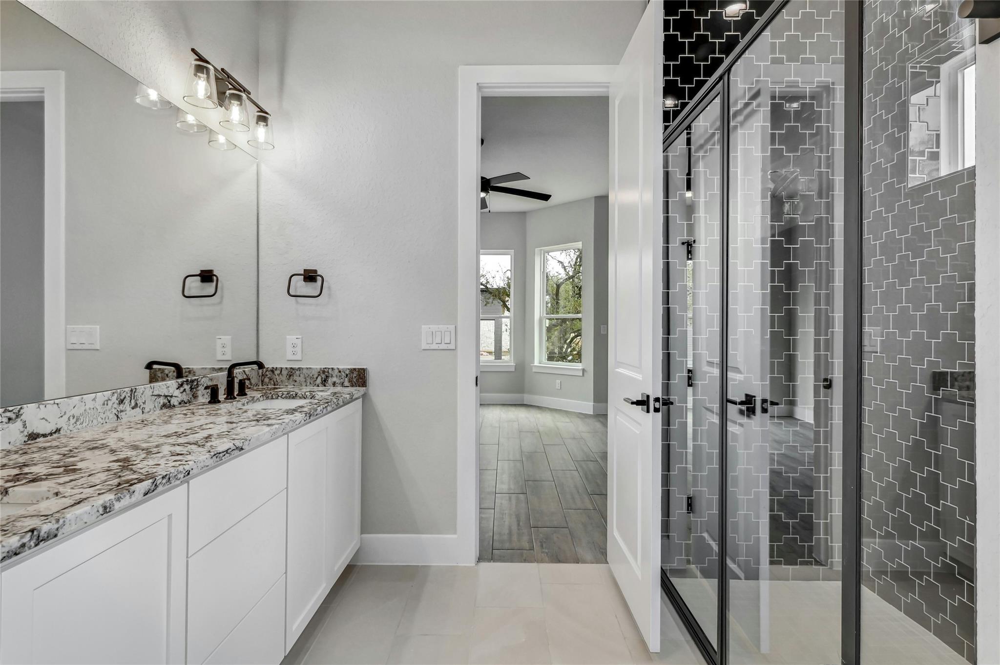 1 Squaw Cir, Wimberley, TX 78676