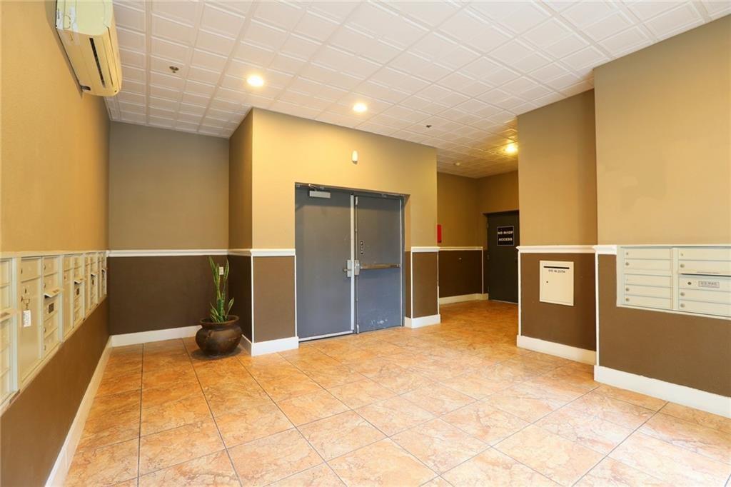 910 W 25th St # 302, Austin, TX 78705