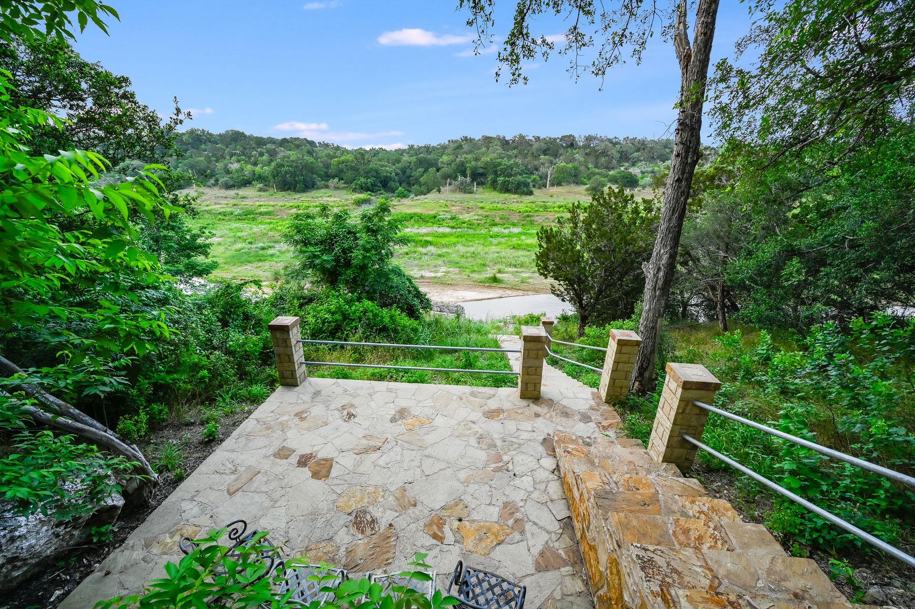 24710 Fossil Trl, Spicewood, TX 78669