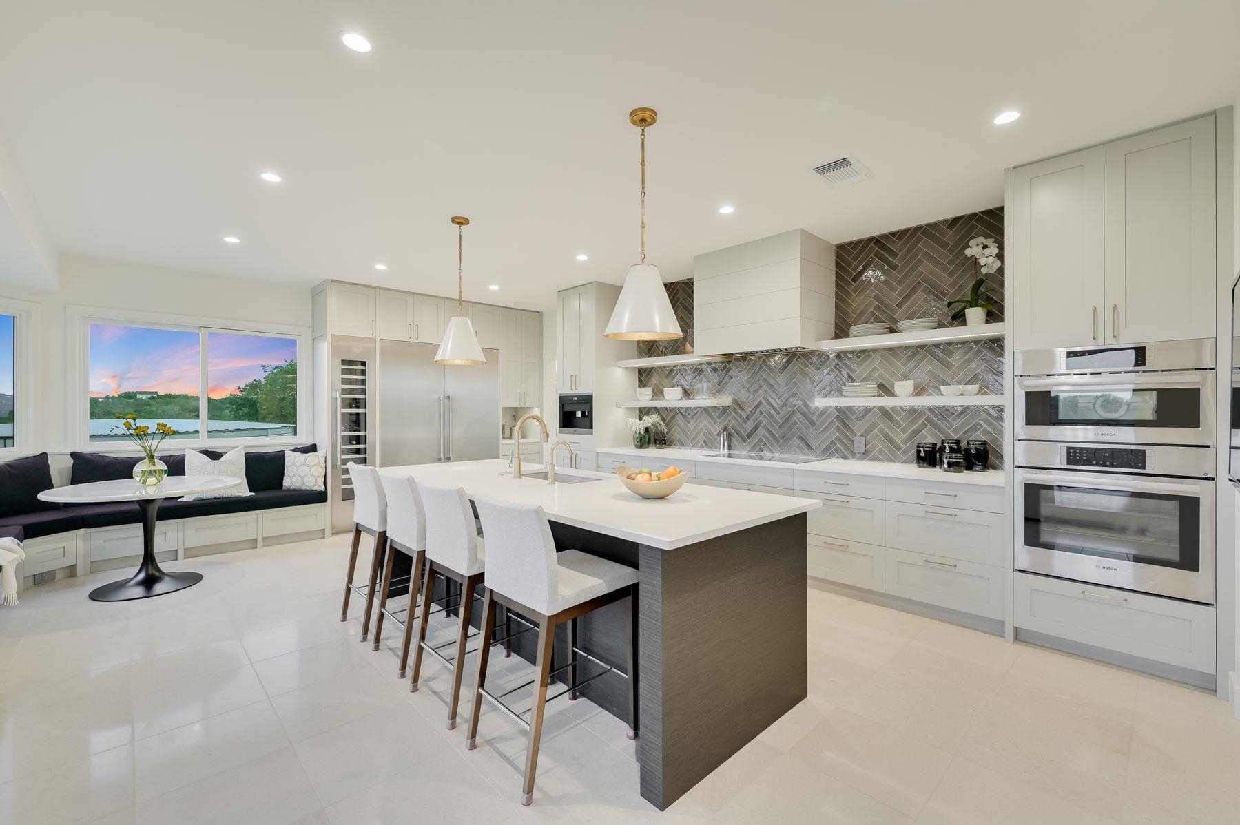 24710 Fossil Trl, Spicewood, TX 78669
