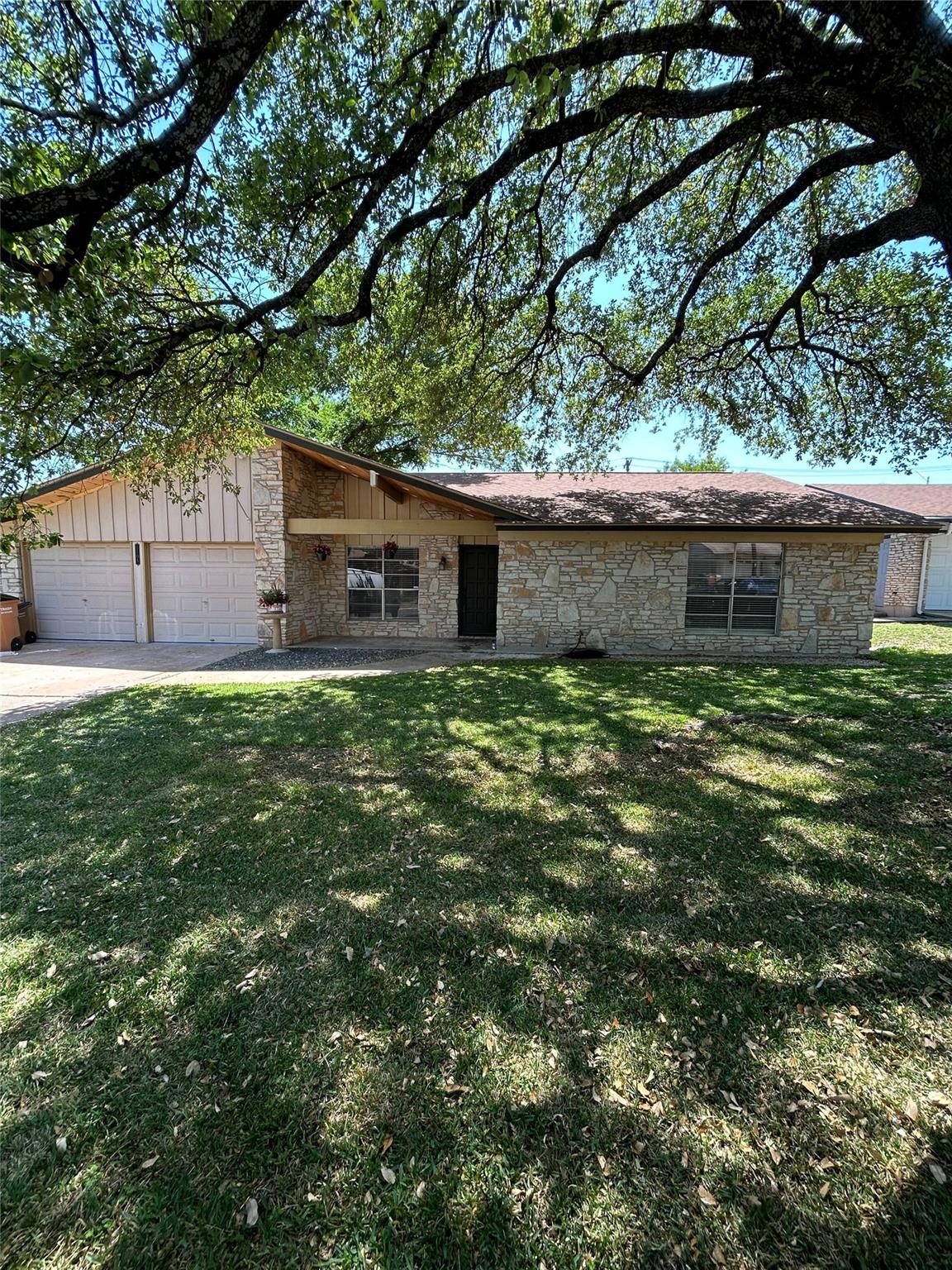 1105 Apollo Dr, Austin, TX 78758