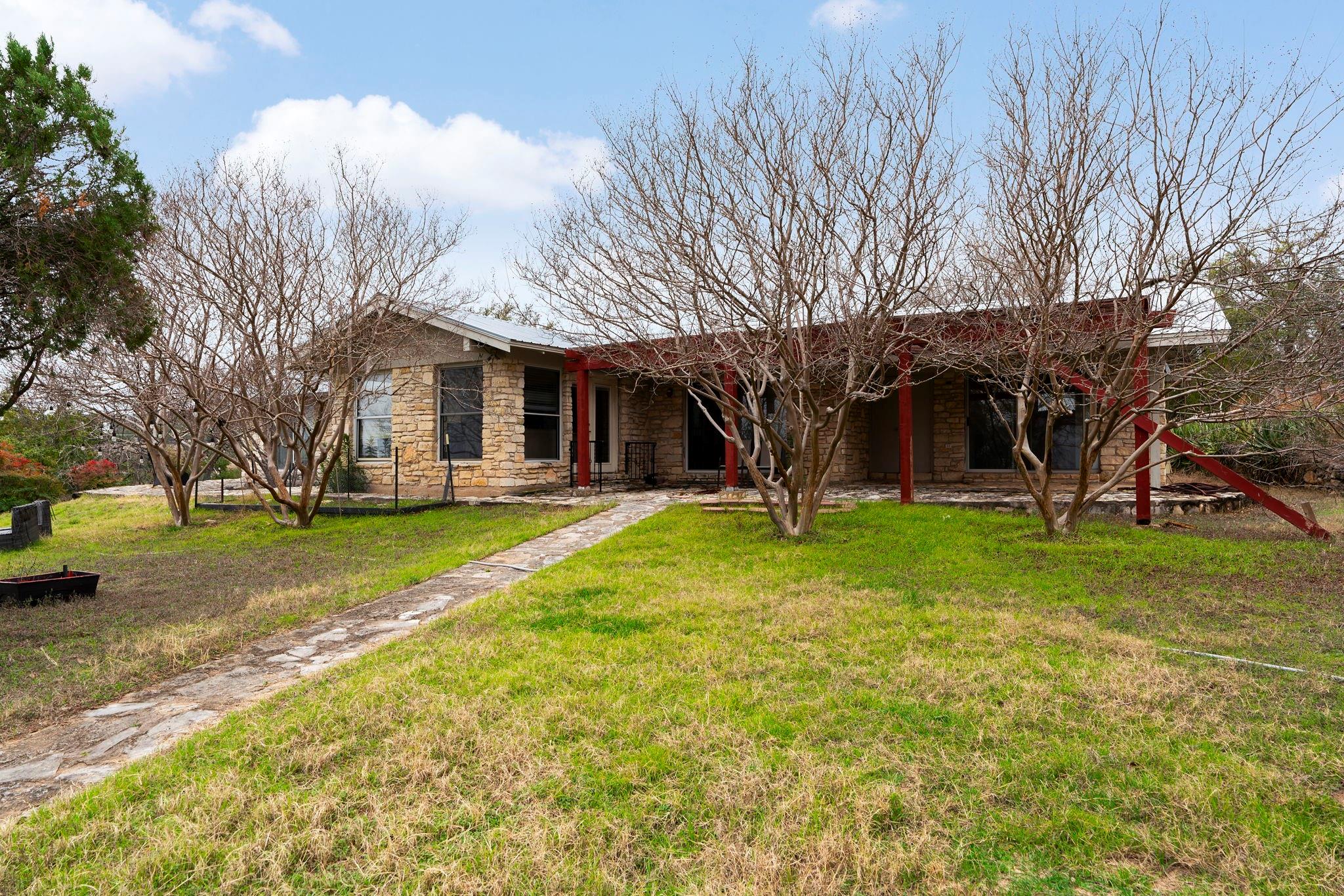 21418 Kathy Ln, Spicewood, TX 78669