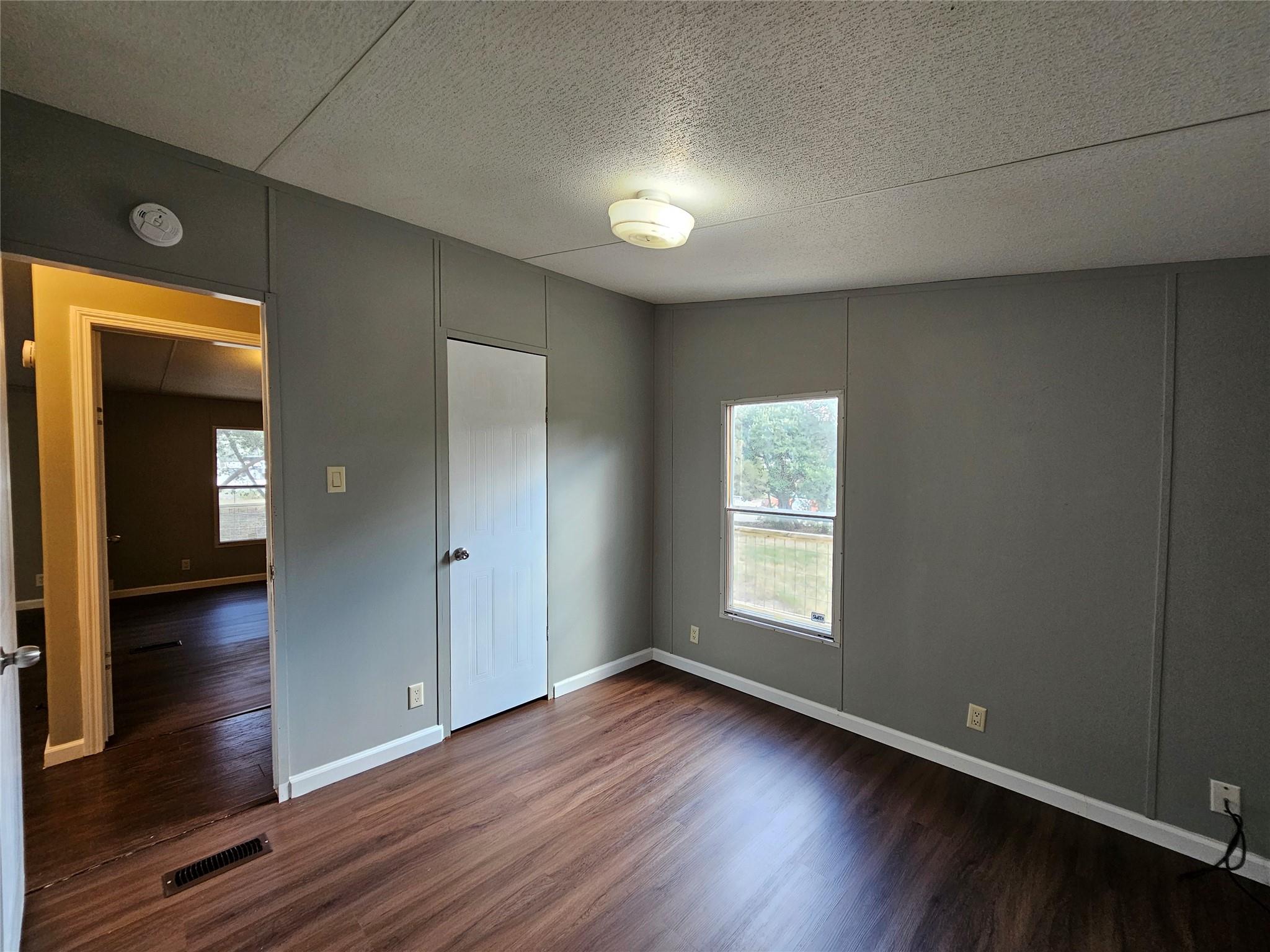 6101 La Paloma Ln, Lago Vista, TX 78645