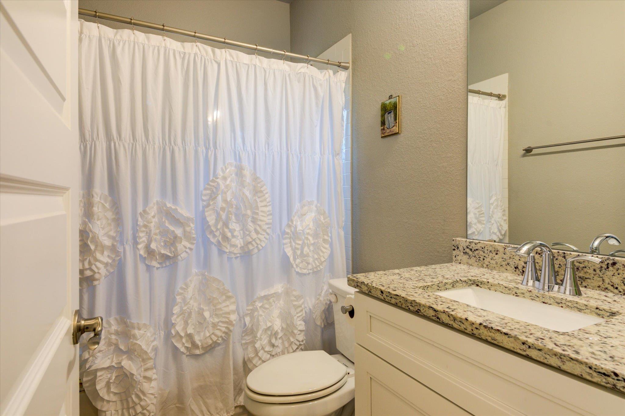 21414 Santa Carlo Ave, Lago Vista, TX 78645