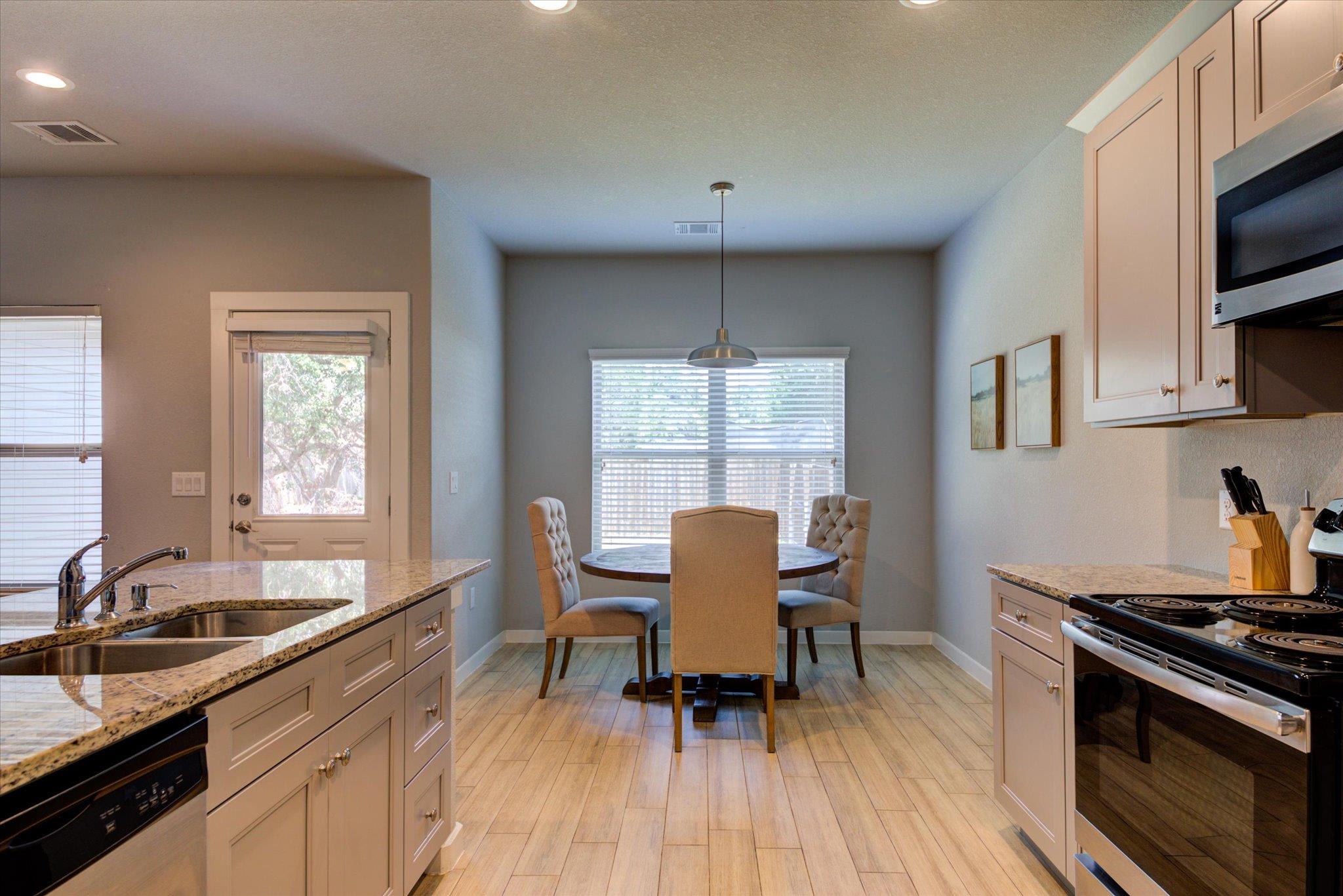 21414 Santa Carlo Ave, Lago Vista, TX 78645