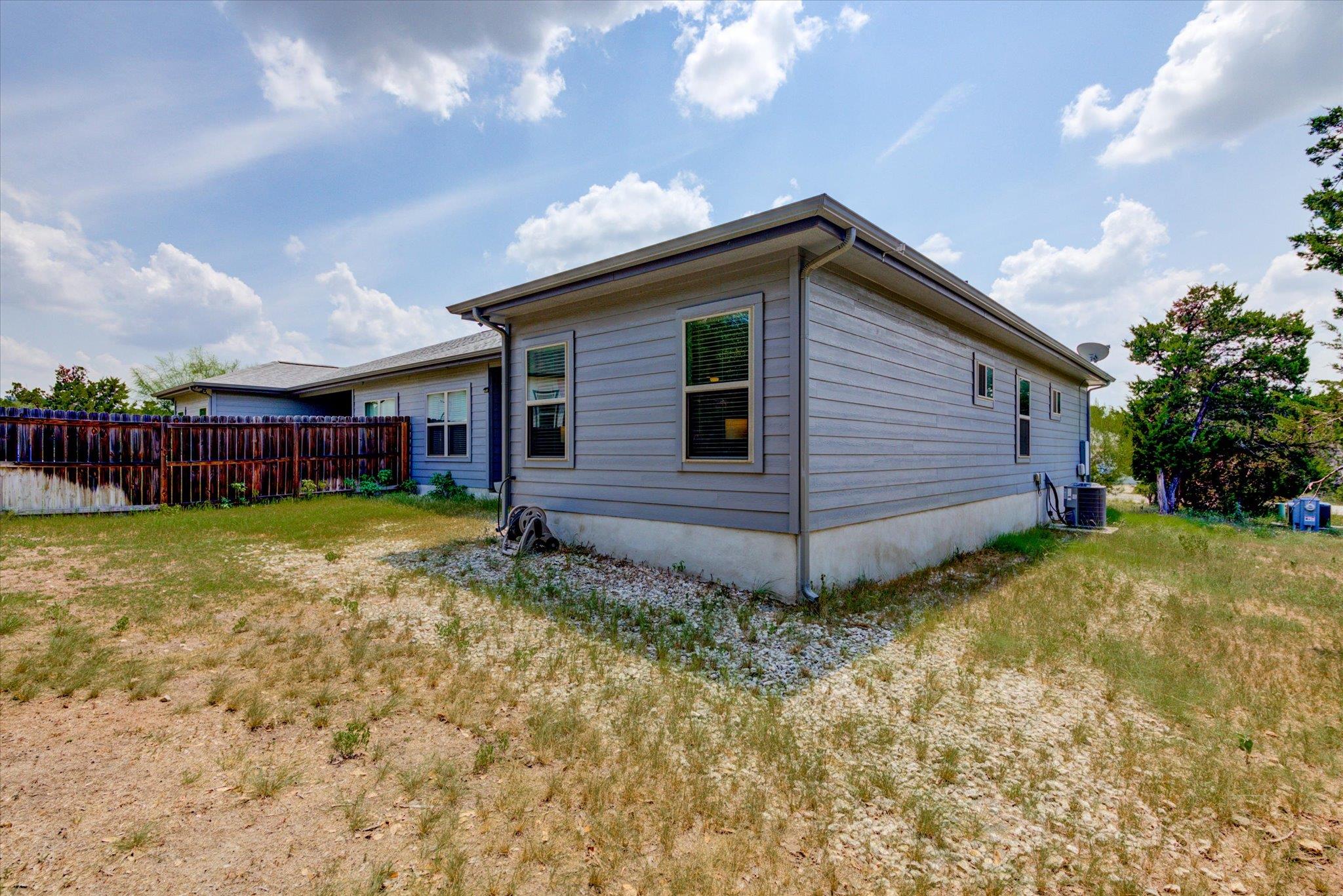 21414 Santa Carlo Ave, Lago Vista, TX 78645