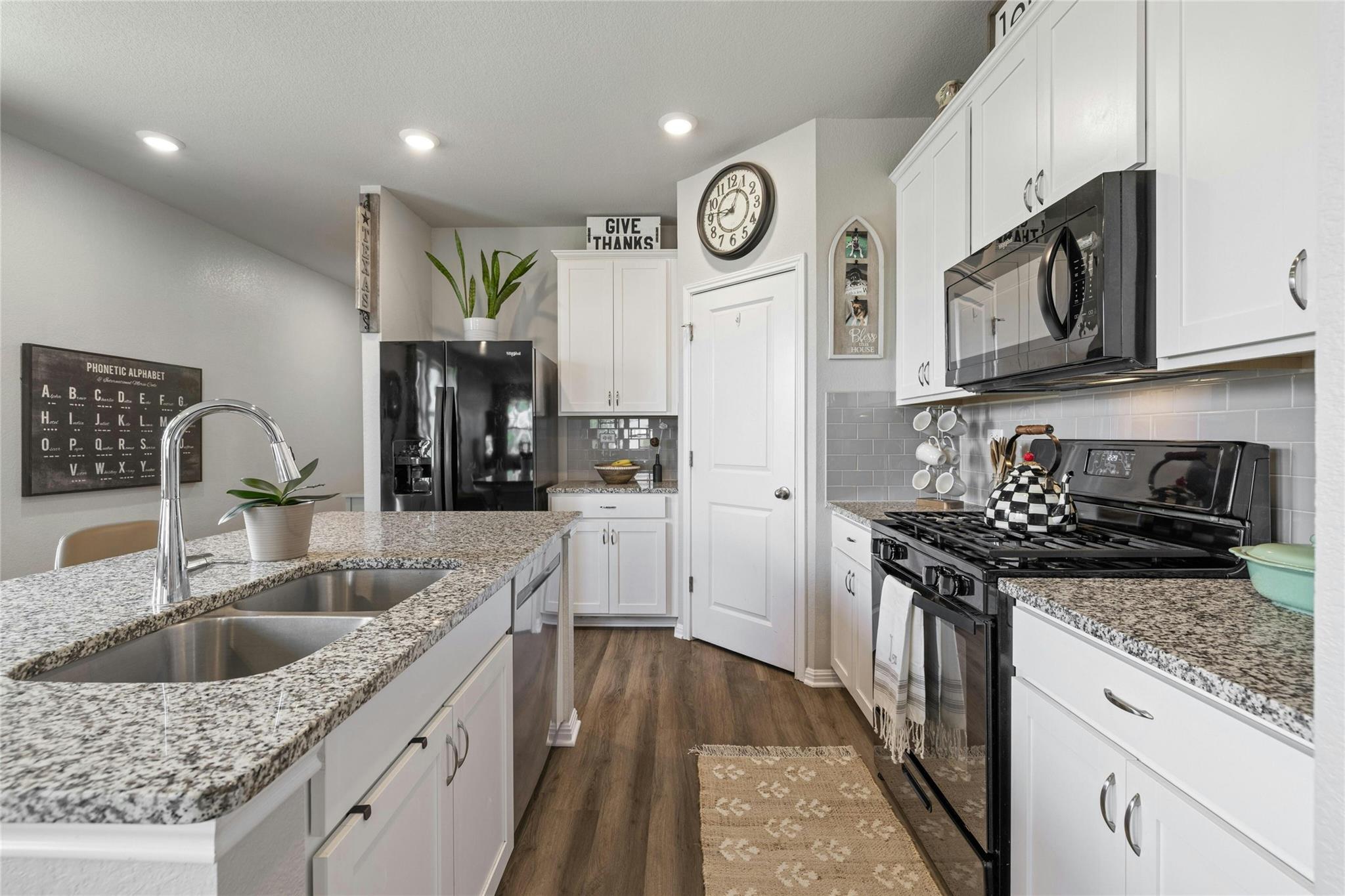 104 Canis St, Georgetown, TX 78628
