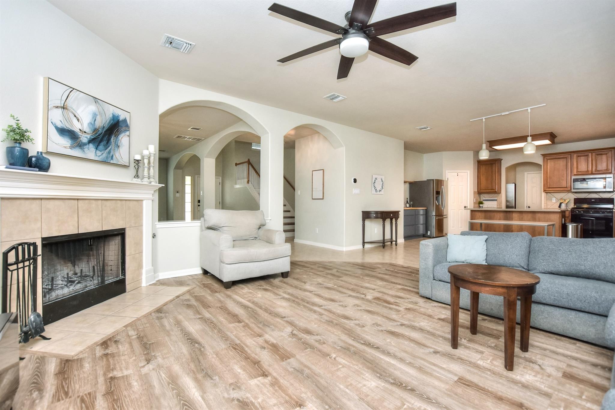18320 Lake Edge Ct, Pflugerville, TX 78660
