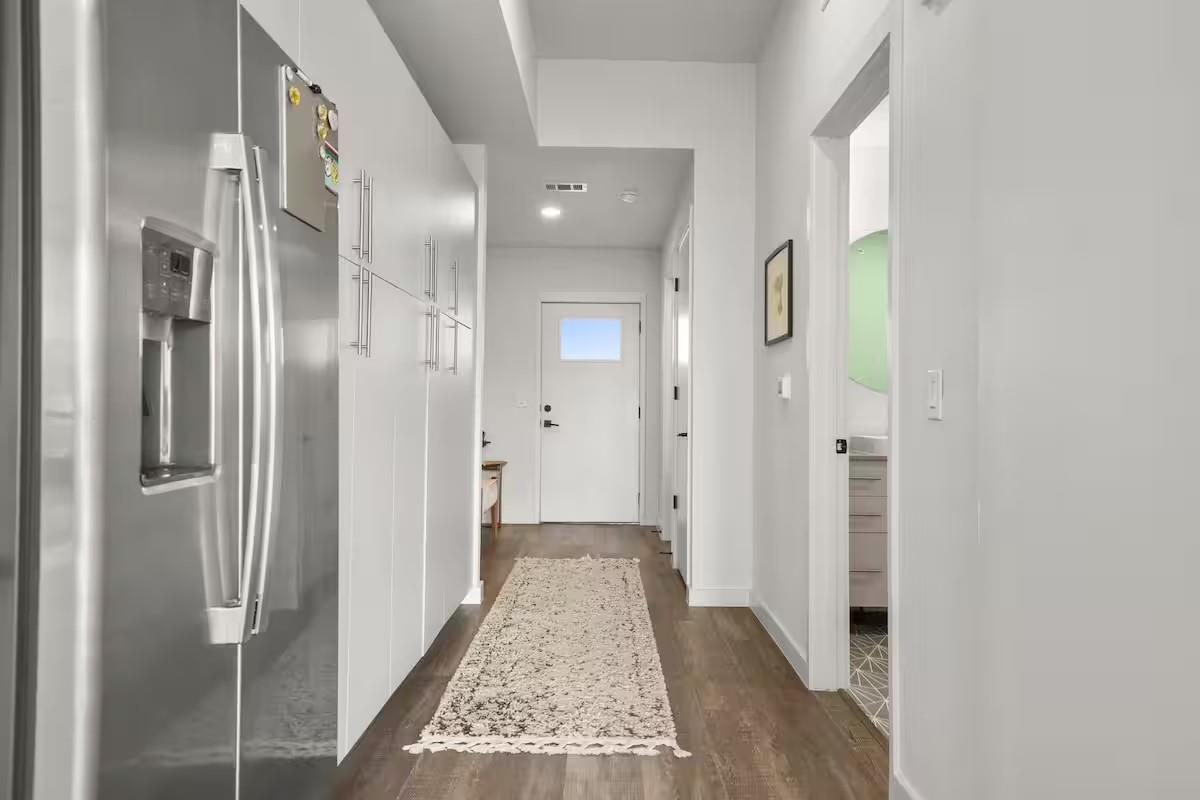 4004 Banister Ln # 202, Austin, TX 78704