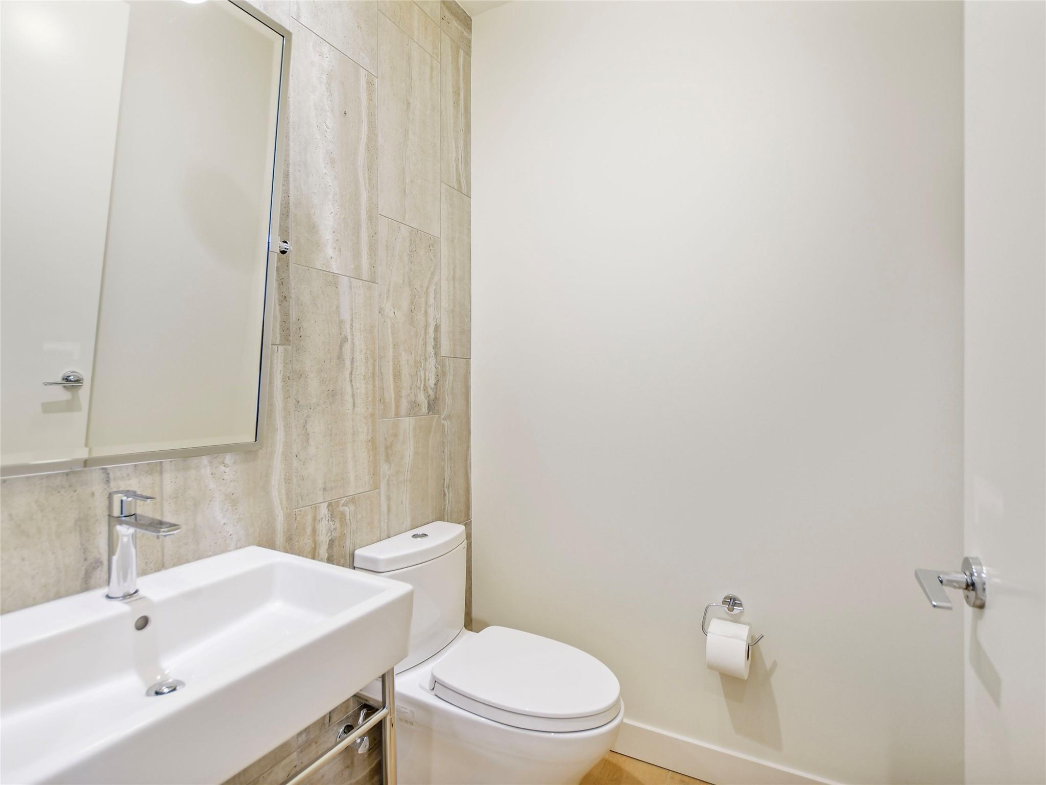 44 East Ave # 4601, Austin, TX 78701
