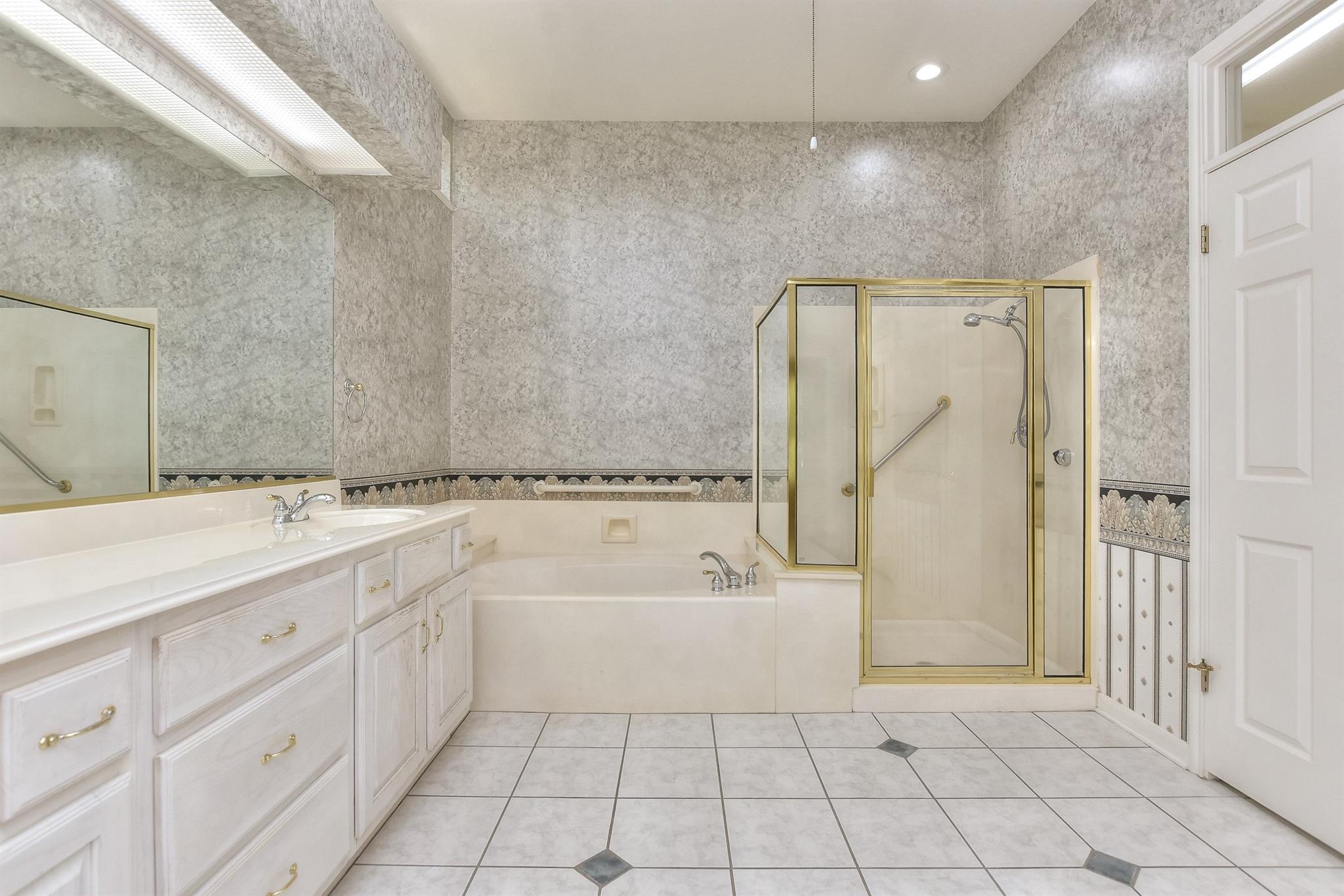 229 Whispering Wind Dr, Georgetown, TX 78633