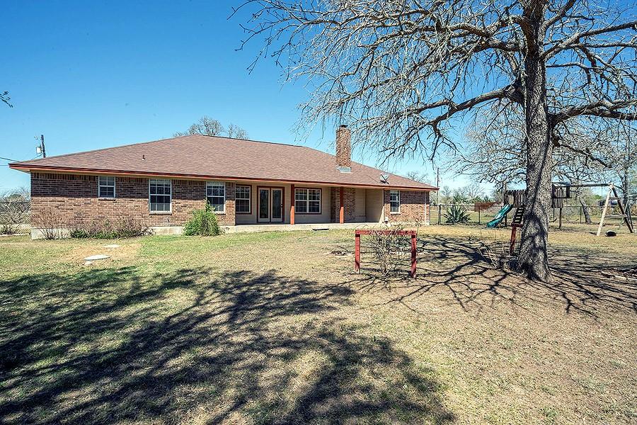 10281 State Park Rd, Lockhart, TX 78644