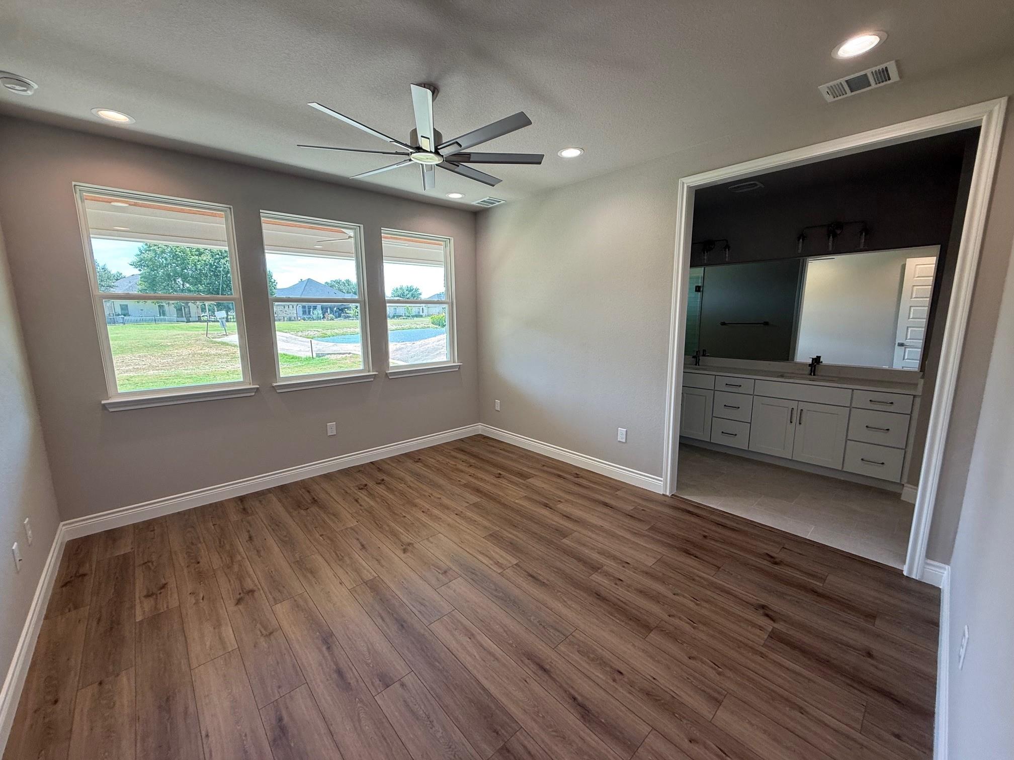 107 Preston Trl, Meadowlakes, TX 78654