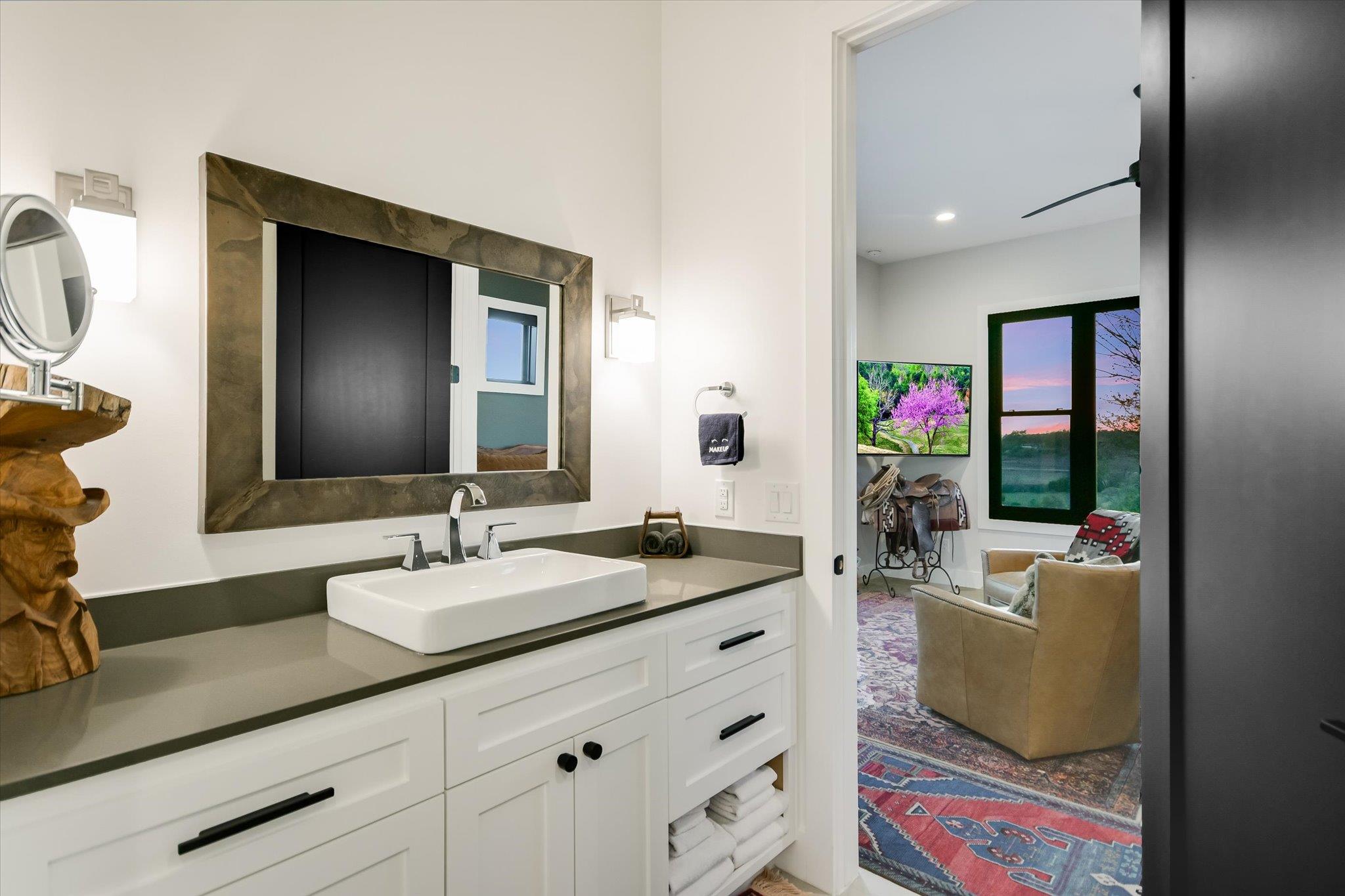 343 Pug Rippy, Dripping Springs, TX 78620