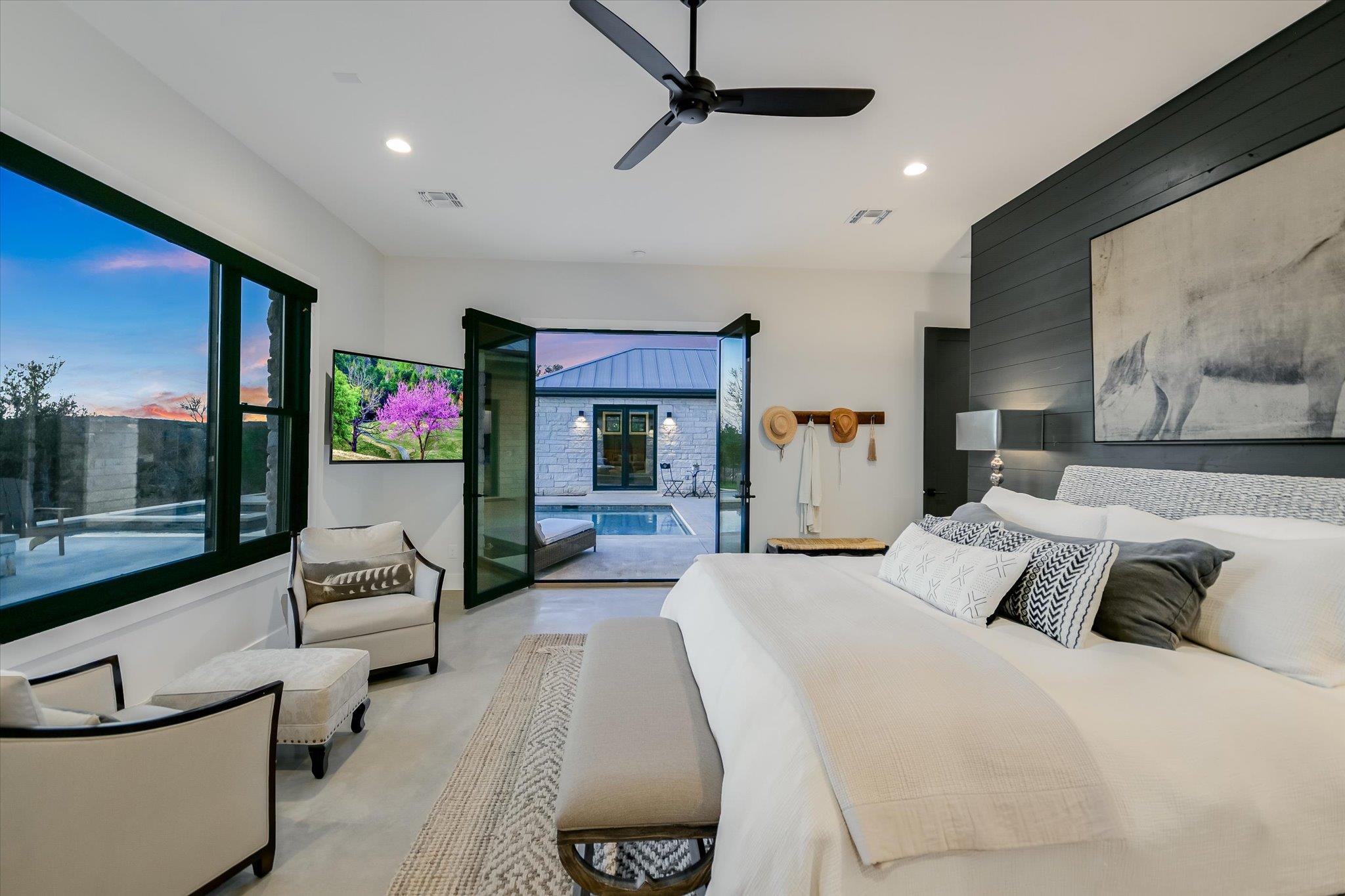 343 Pug Rippy, Dripping Springs, TX 78620