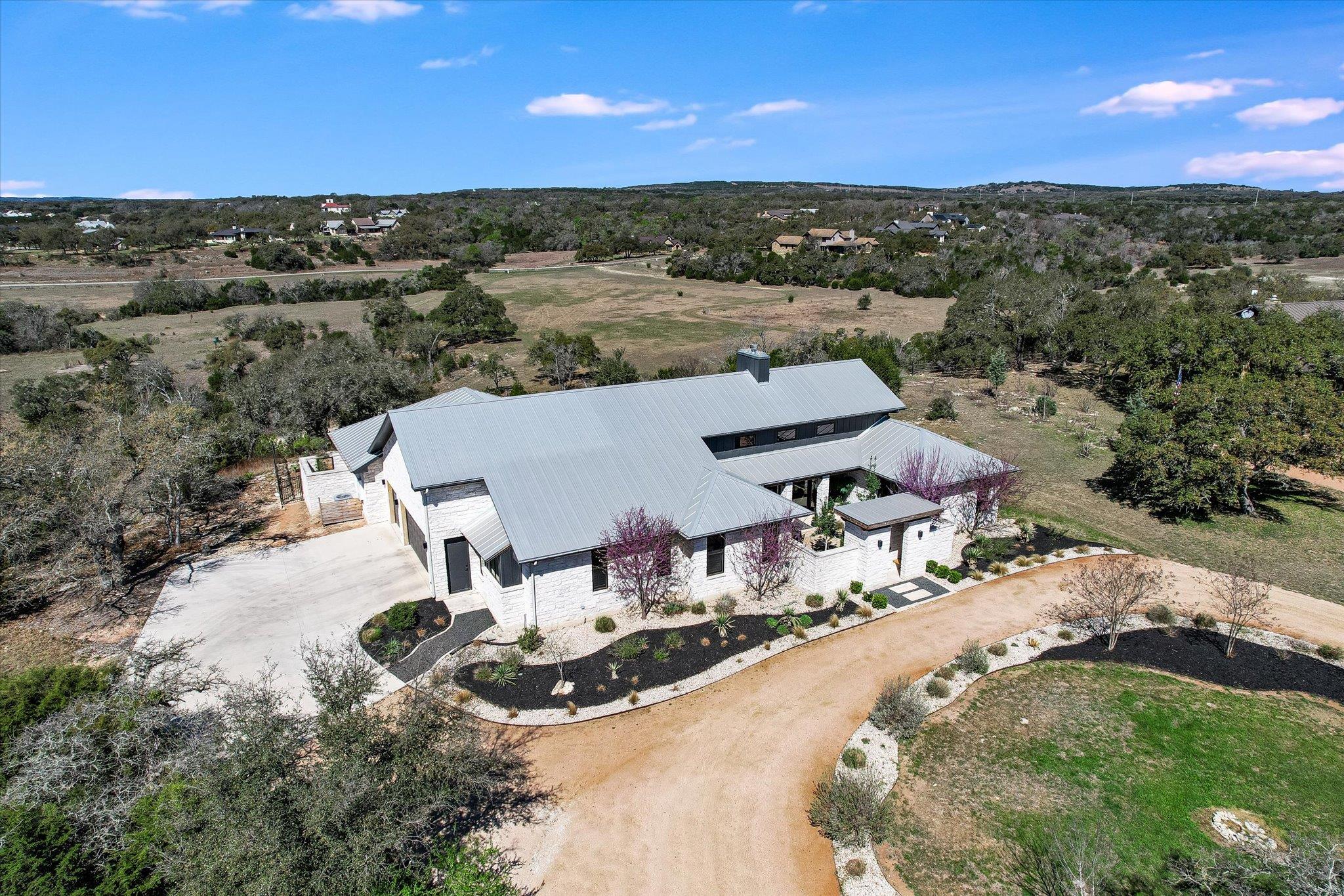 343 Pug Rippy, Dripping Springs, TX 78620