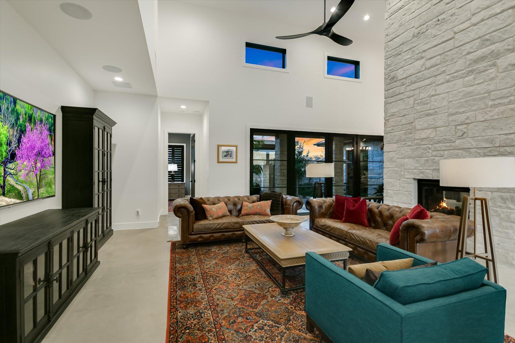 343 Pug Rippy, Dripping Springs, TX 78620