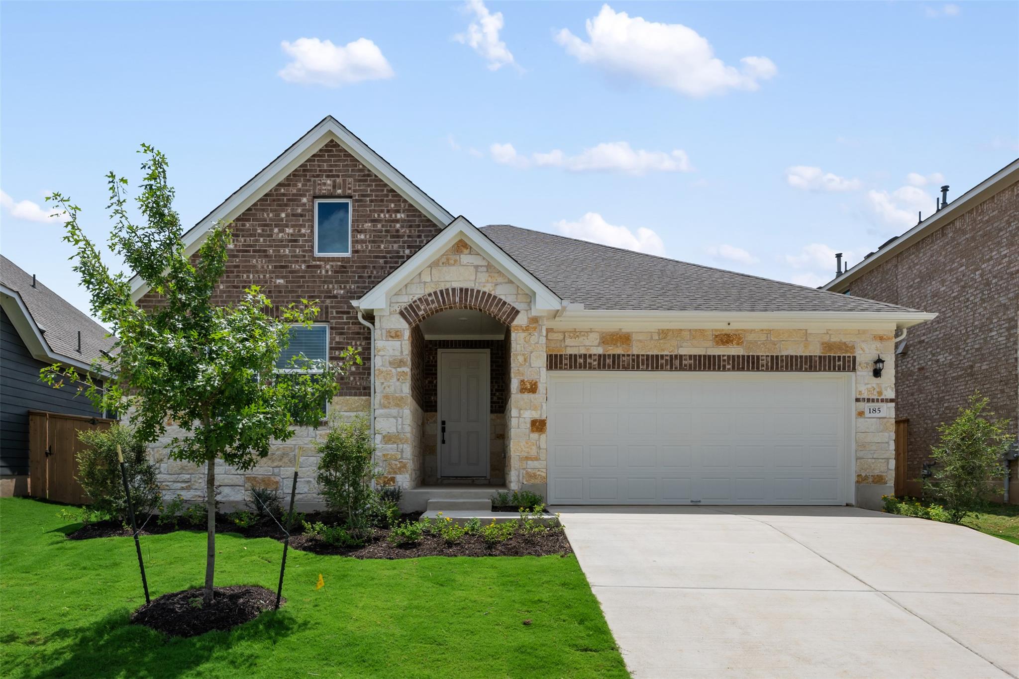 185 Coleto Trl, Cedar Creek, TX 78602