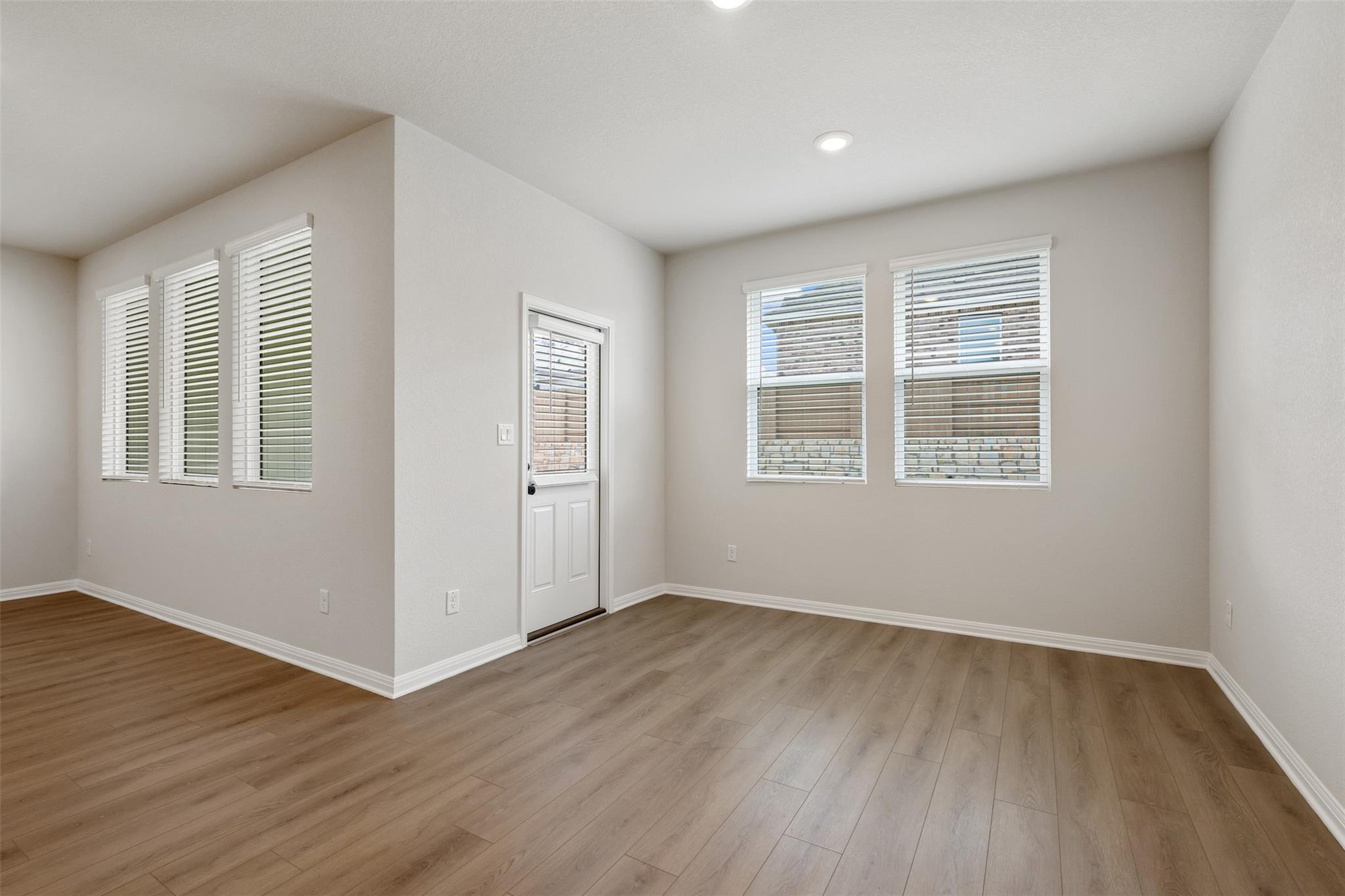185 Coleto Trl, Cedar Creek, TX 78602