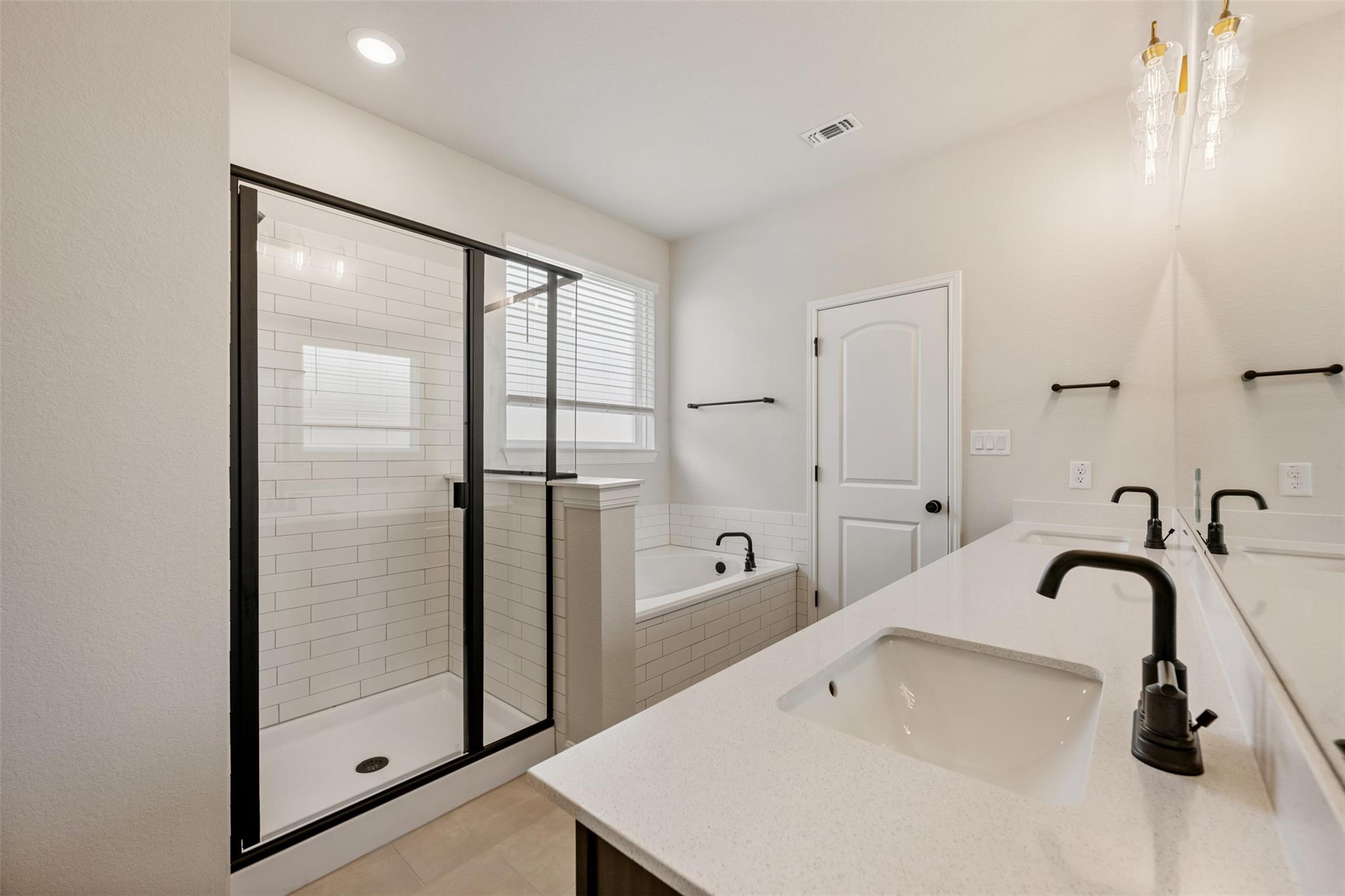 185 Coleto Trl, Cedar Creek, TX 78602