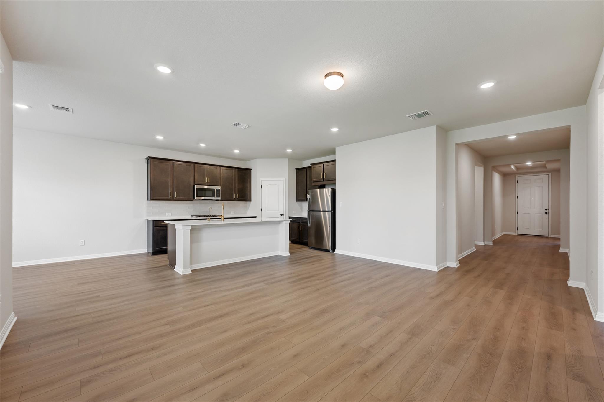 185 Coleto Trl, Cedar Creek, TX 78602