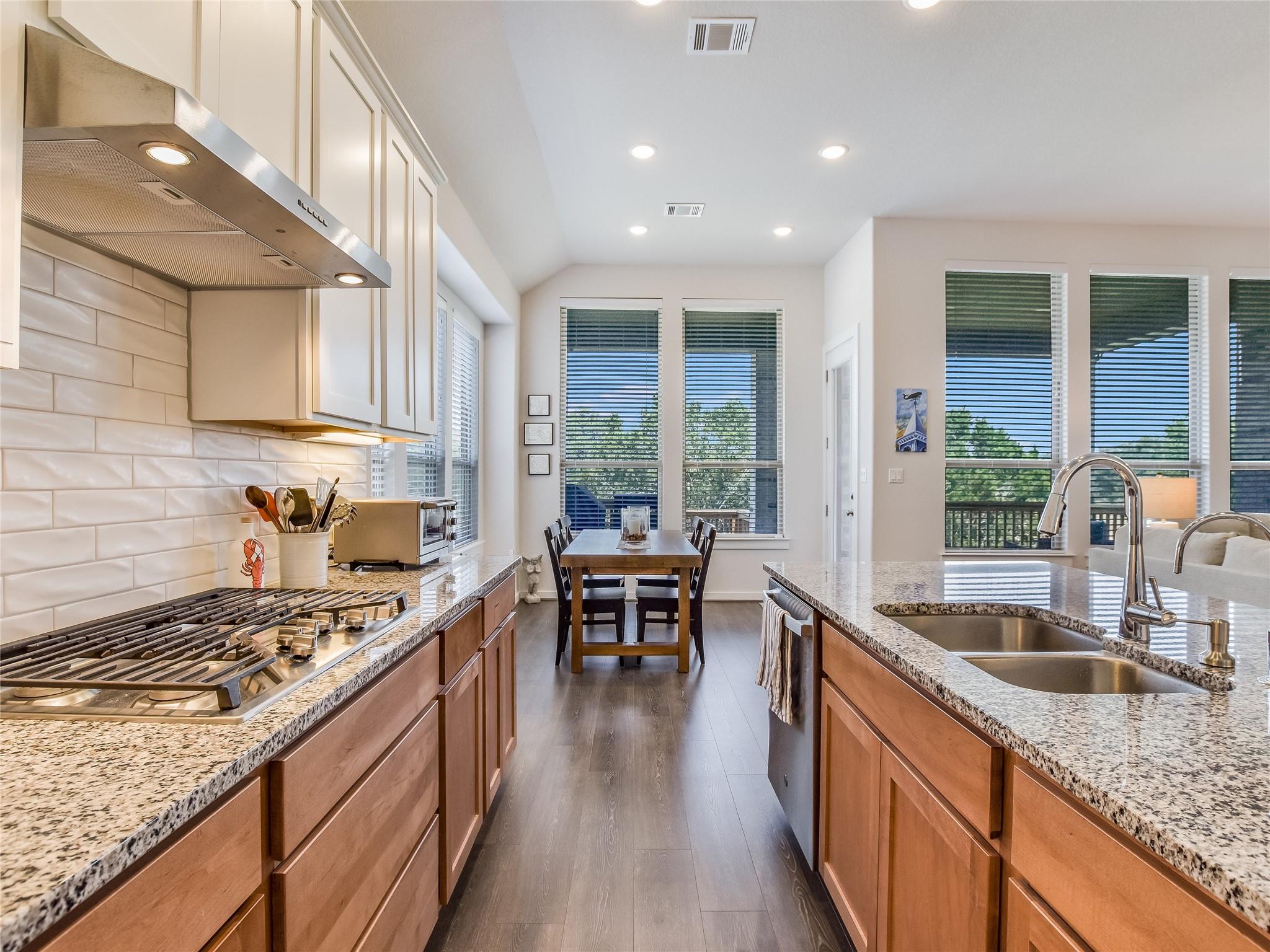 421 Teakmill Trl, San Marcos, TX 78666