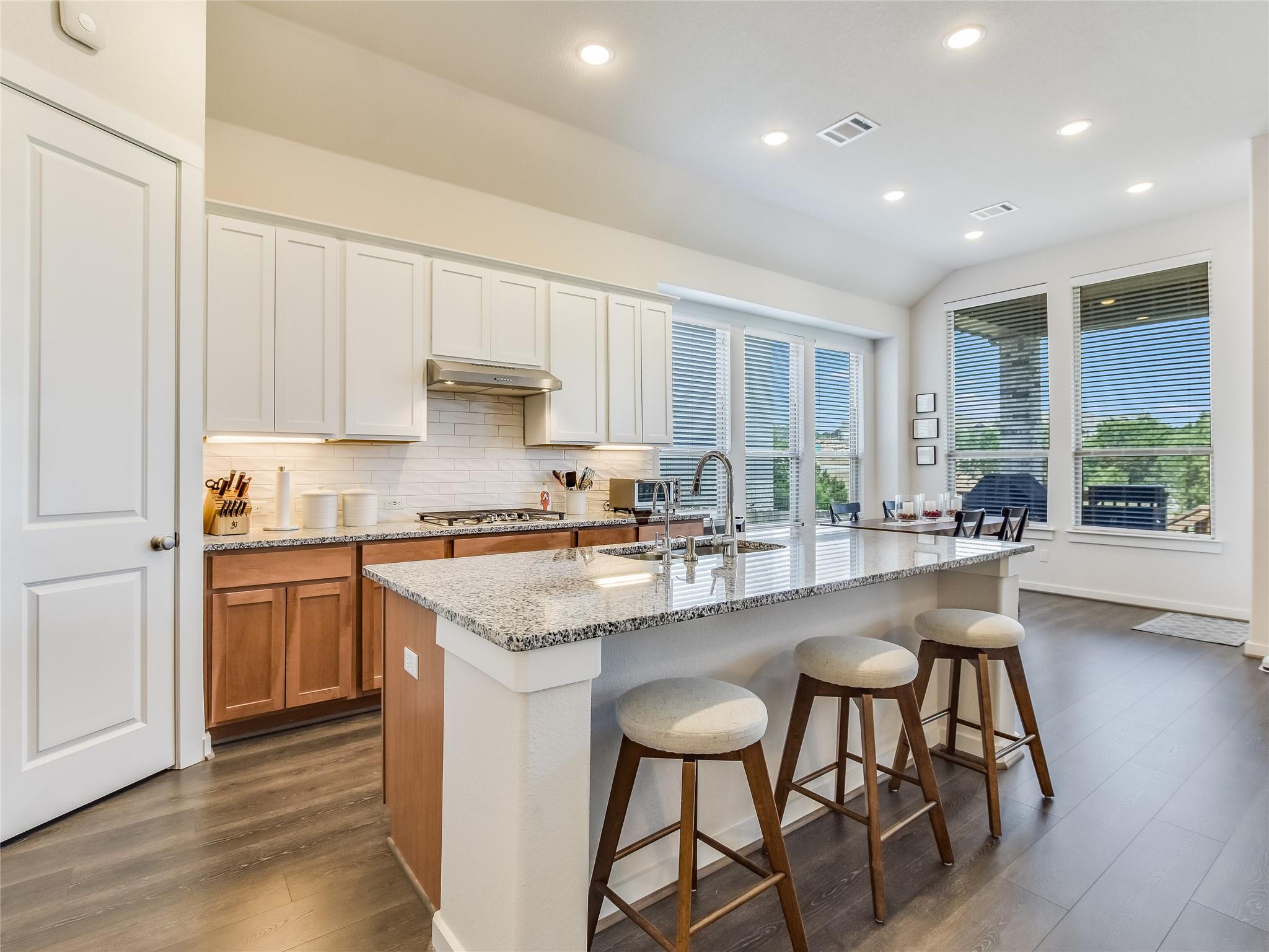 421 Teakmill Trl, San Marcos, TX 78666