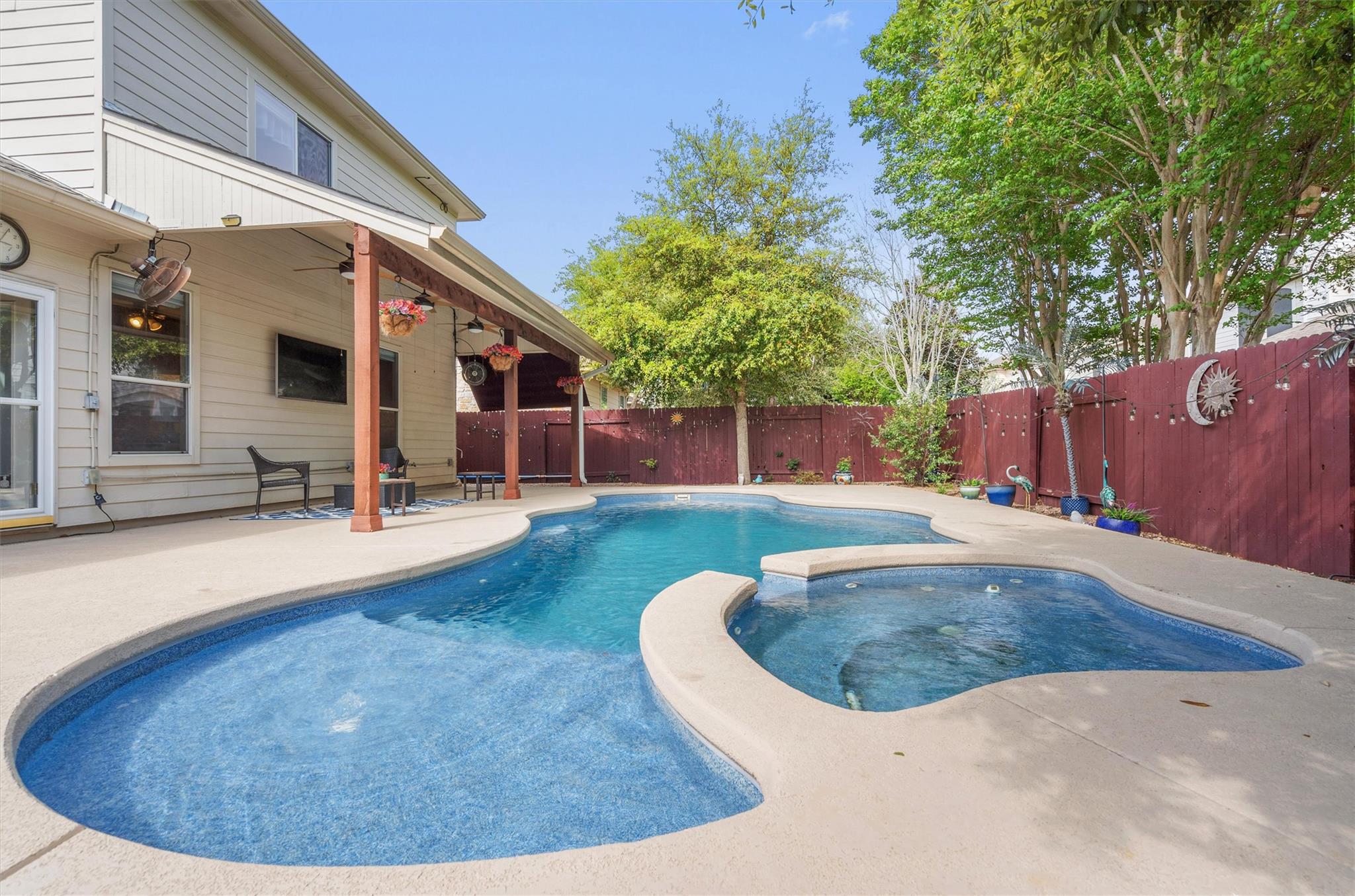 3716 Pine Needle Cir, Round Rock, TX 78681