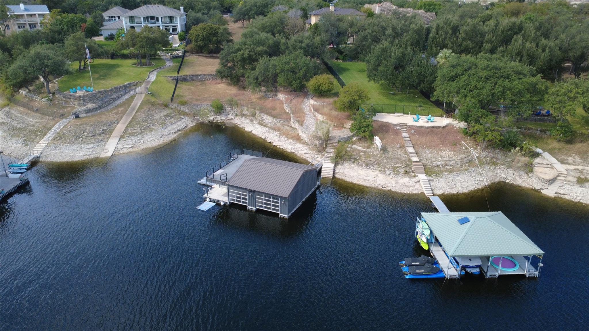 909 Brooks Hollow Rd, Lakeway, TX 78734