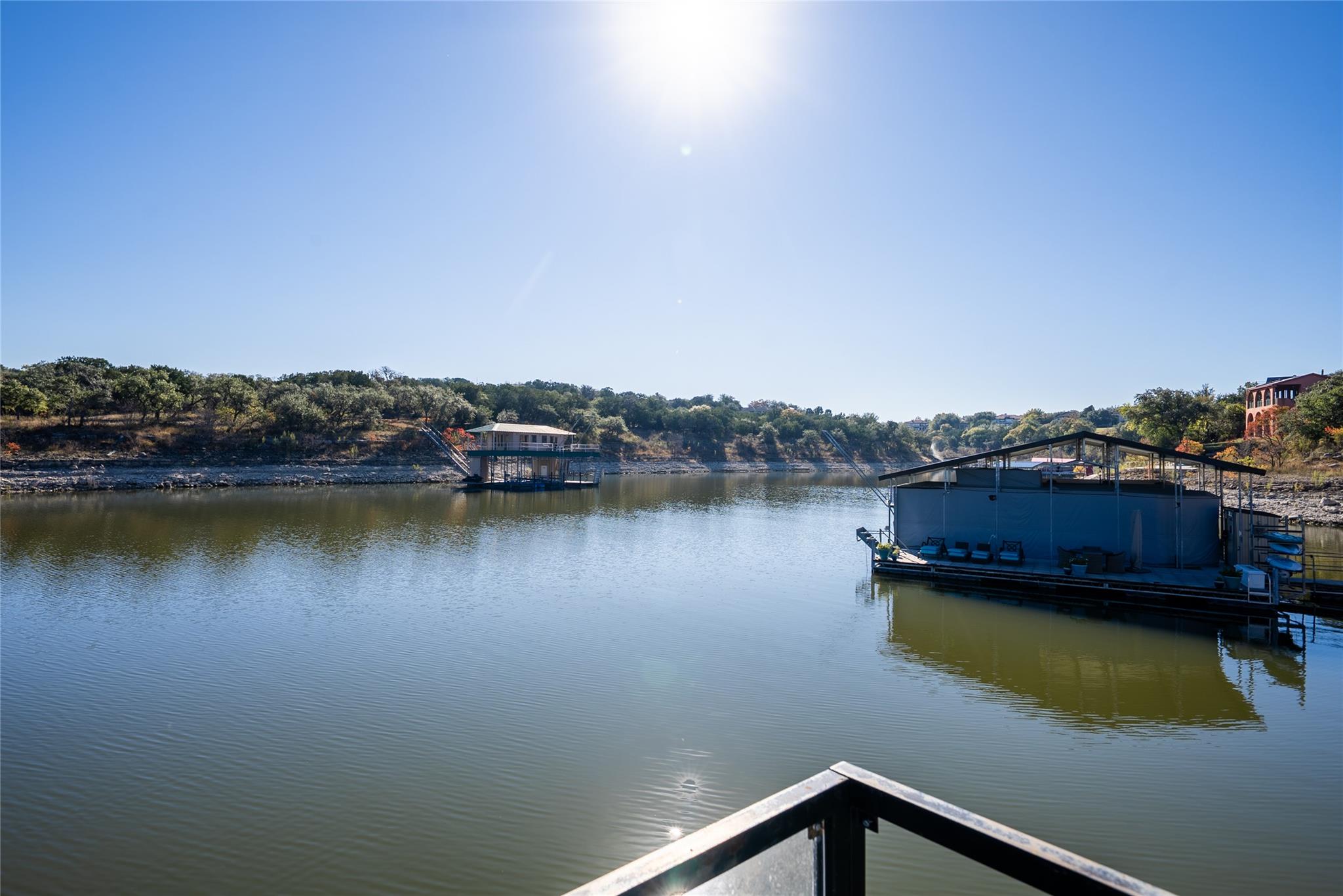 909 Brooks Hollow Rd, Lakeway, TX 78734