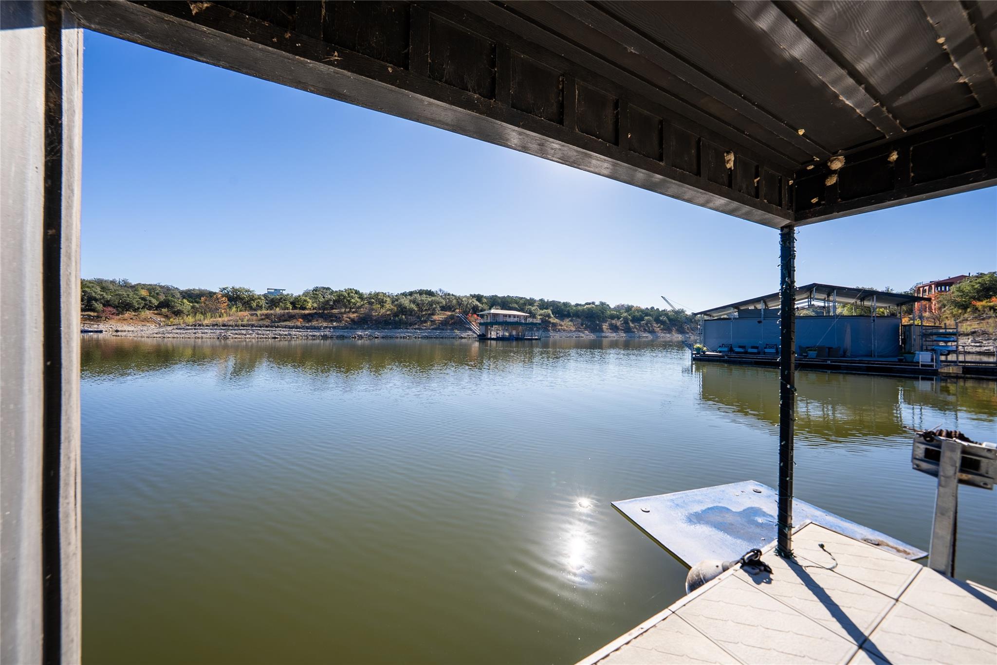 909 Brooks Hollow Rd, Lakeway, TX 78734