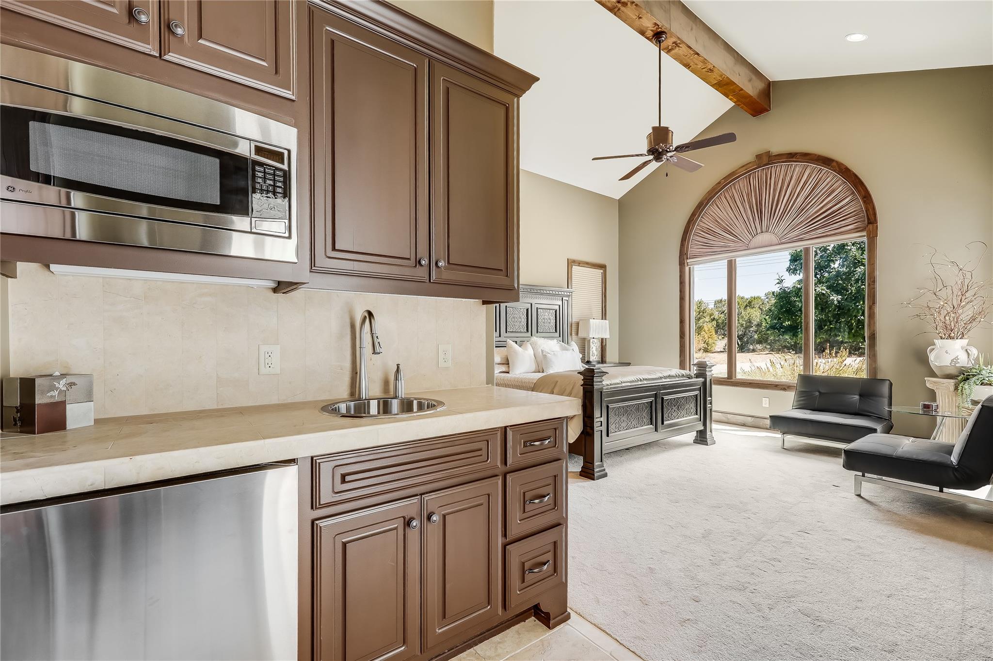 1208 Watercliffe Dr, Lago Vista, TX 78645