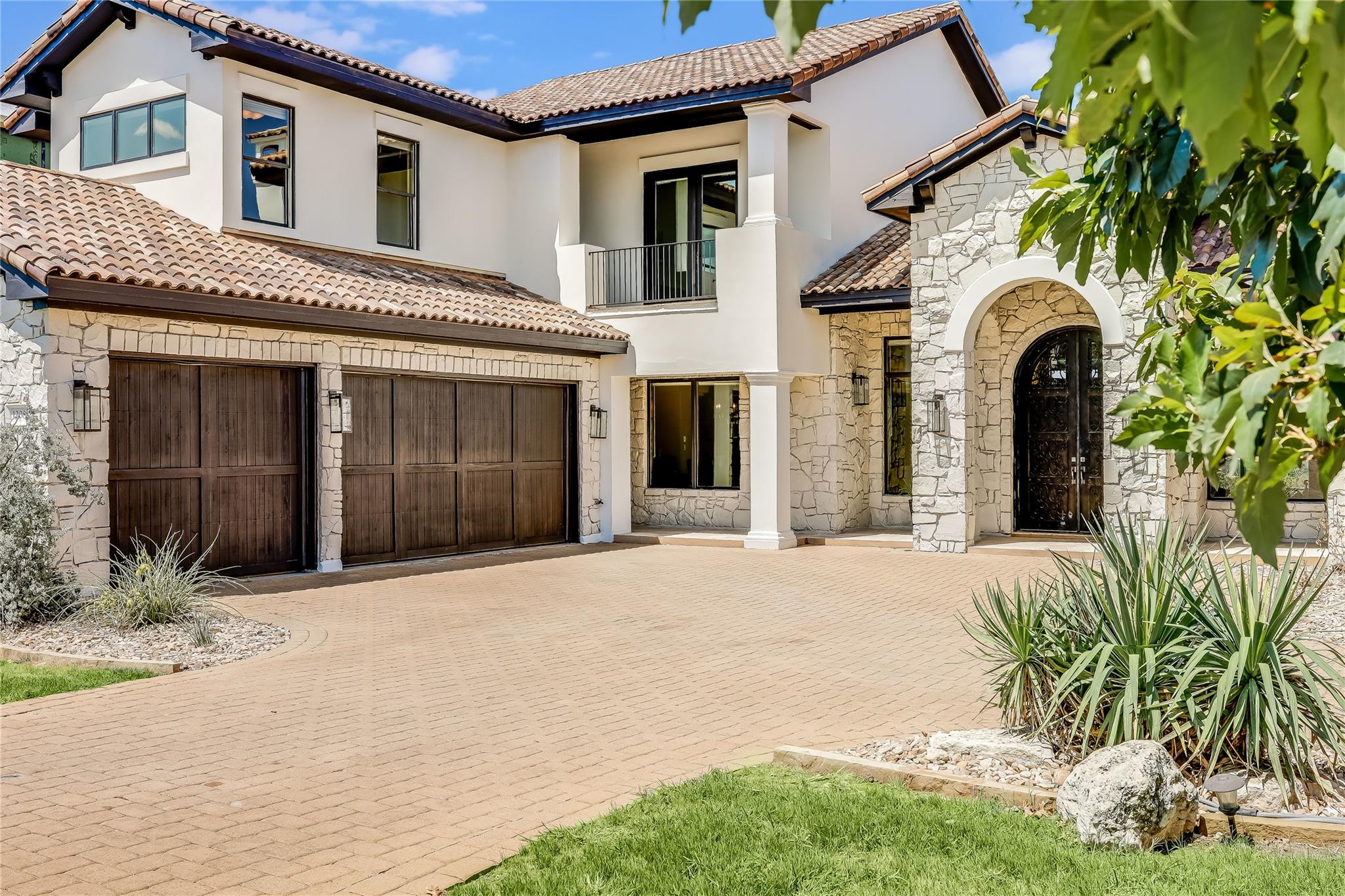 1208 Watercliffe Dr, Lago Vista, TX 78645