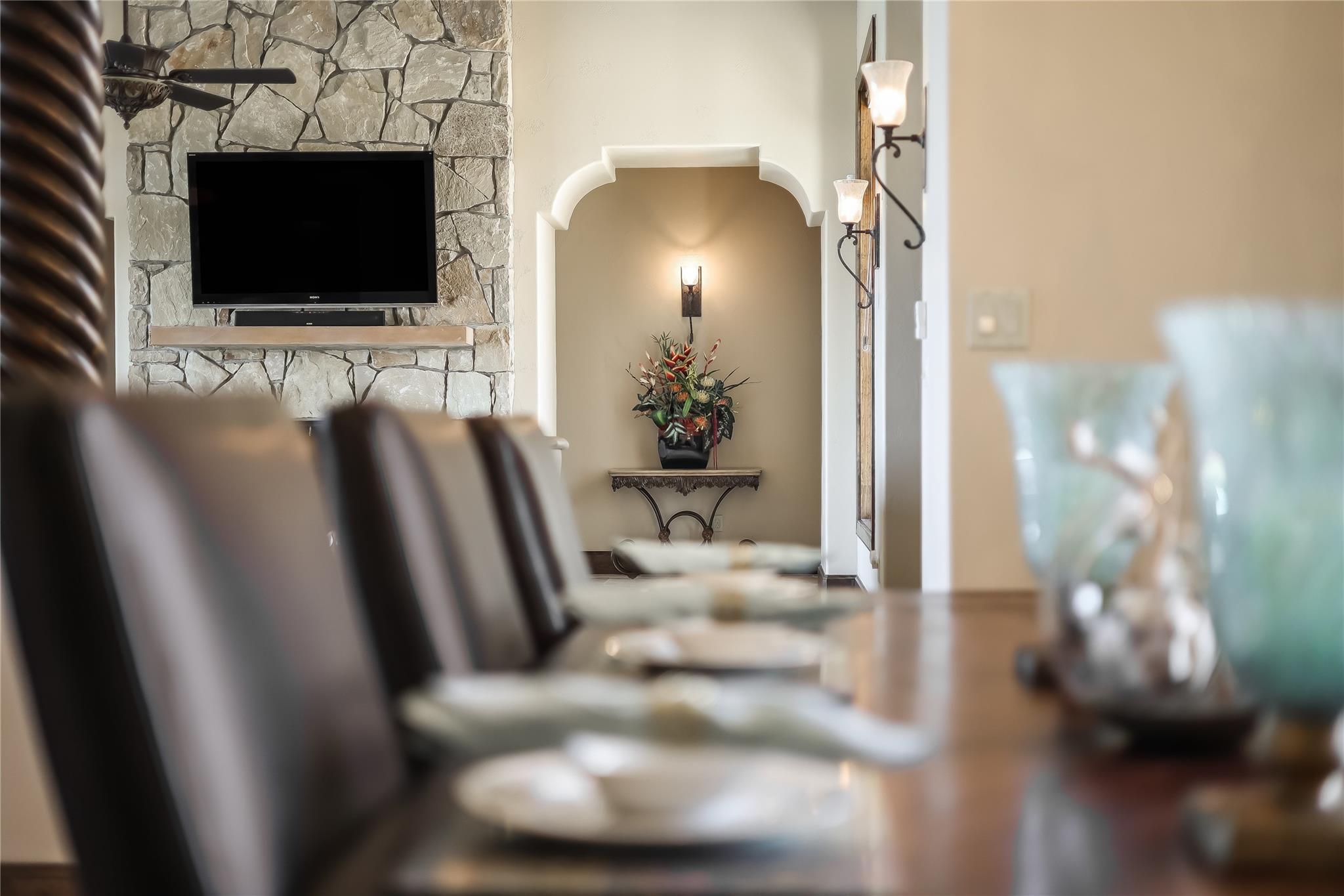 1208 Watercliffe Dr, Lago Vista, TX 78645