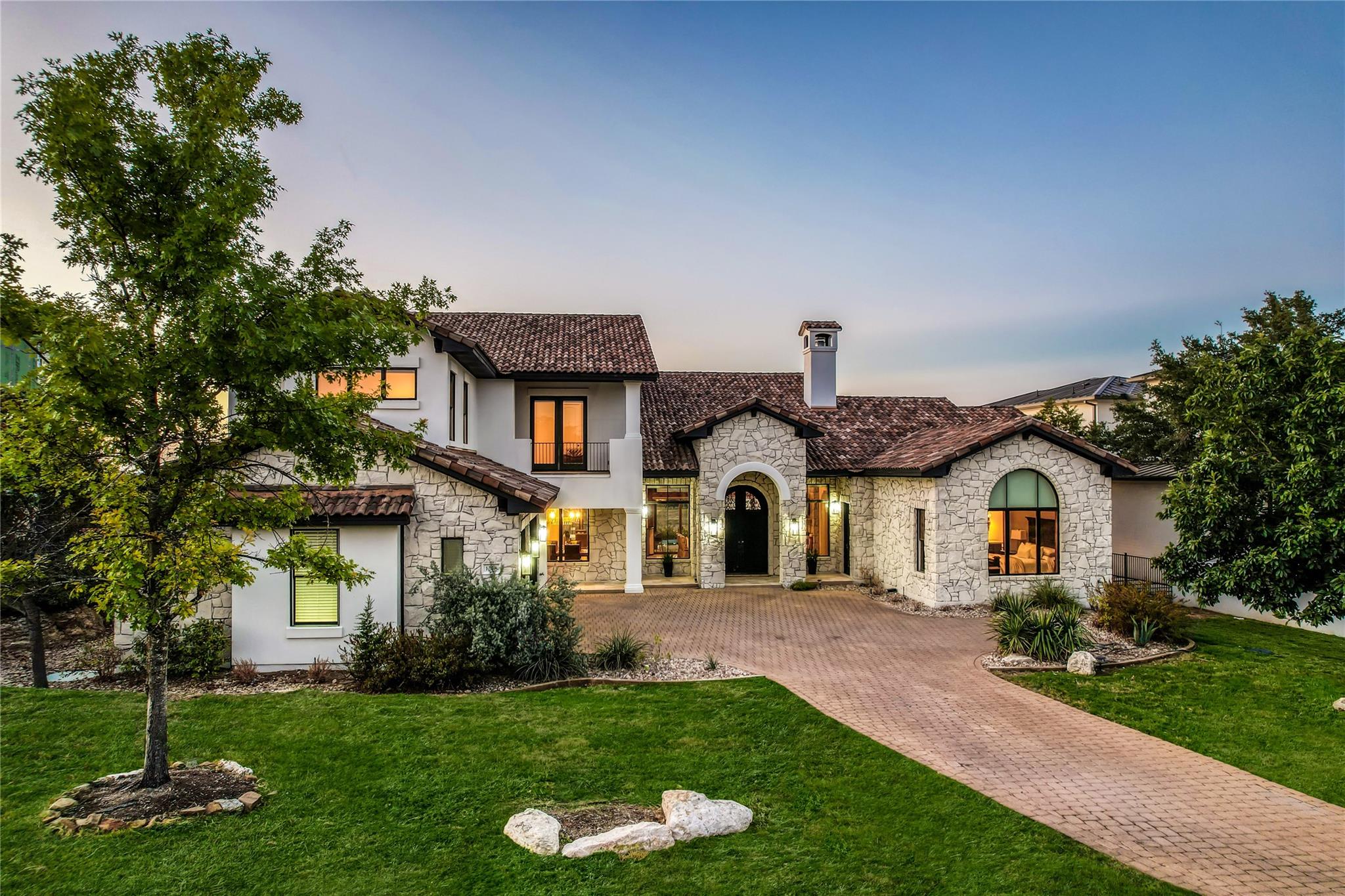 1208 Watercliffe Dr, Lago Vista, TX 78645