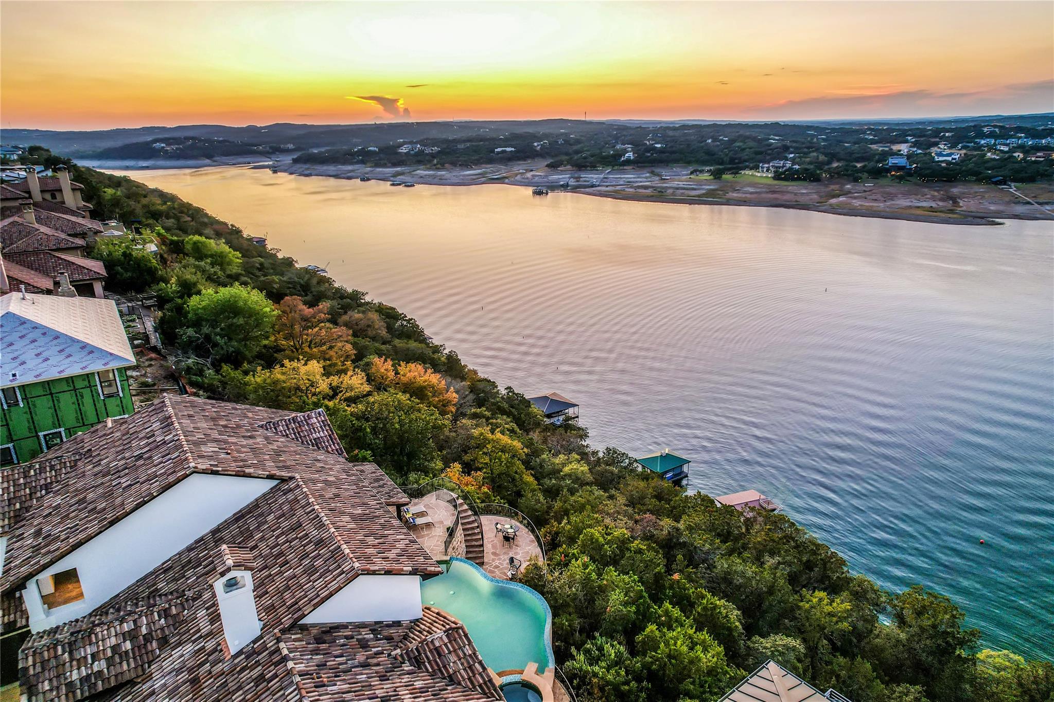 1208 Watercliffe Dr, Lago Vista, TX 78645