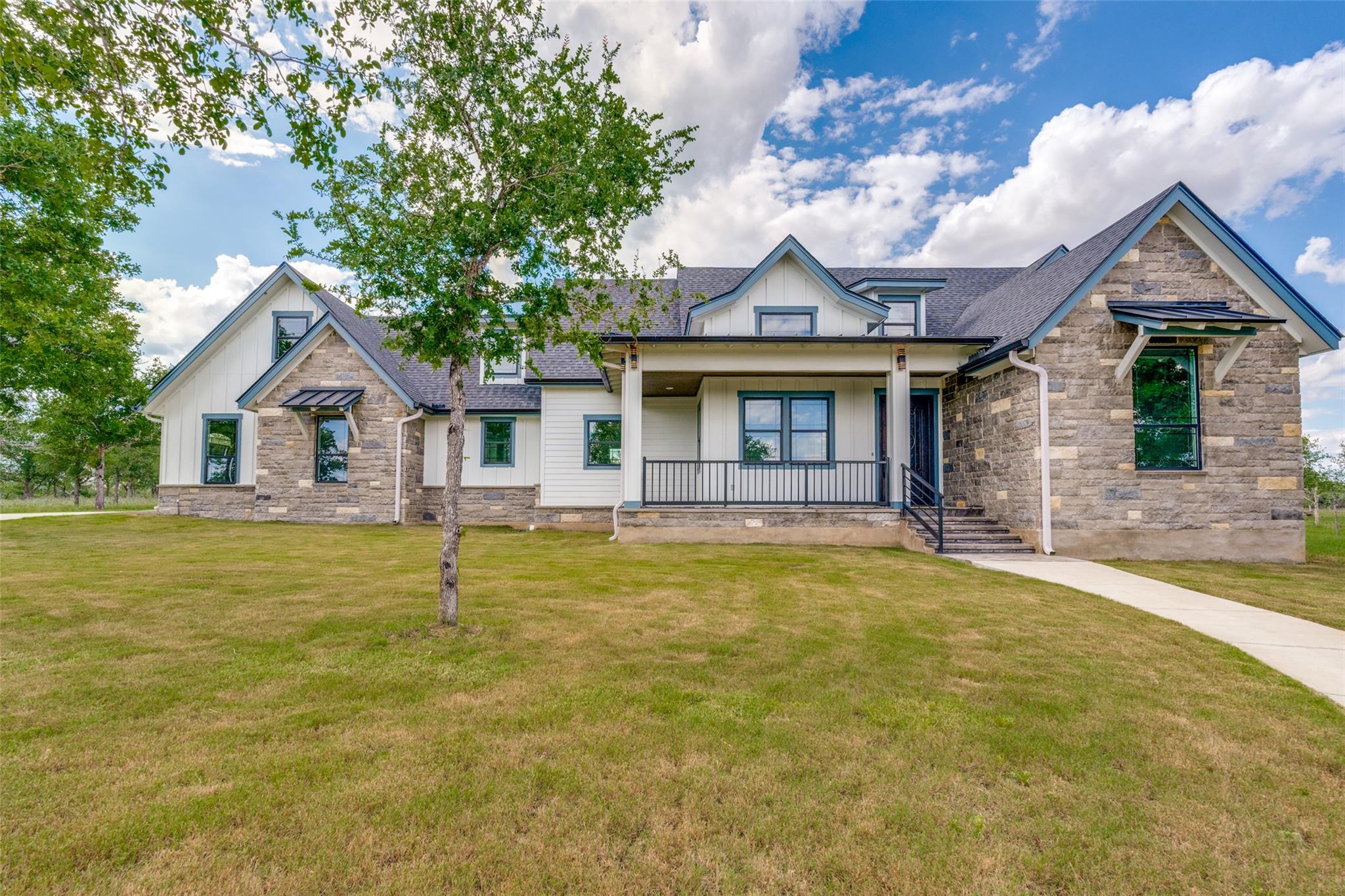 485 Post Oak, Gonzales, TX 78629