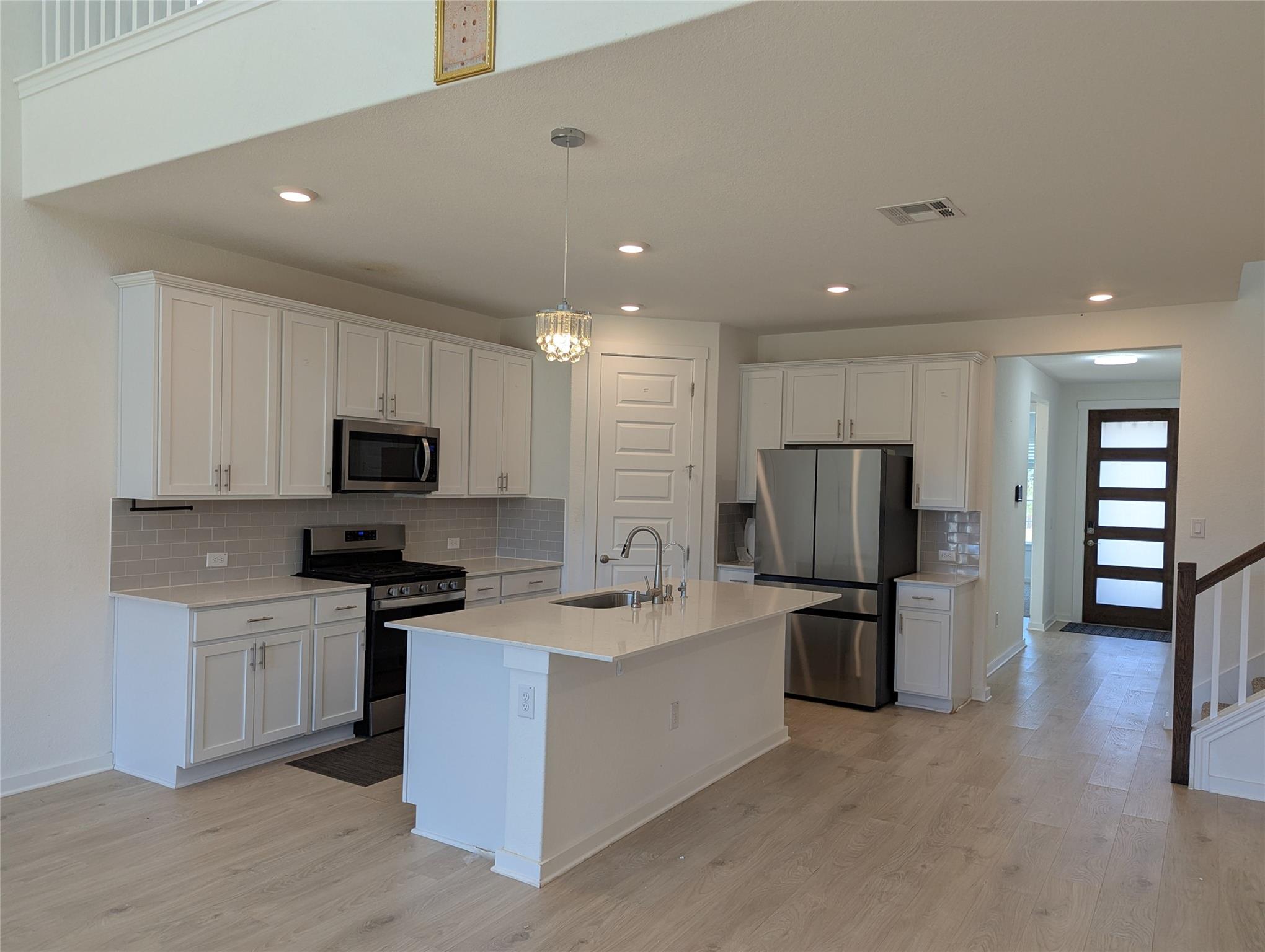 1804 W Crow Hop Vw, Leander, TX 78641