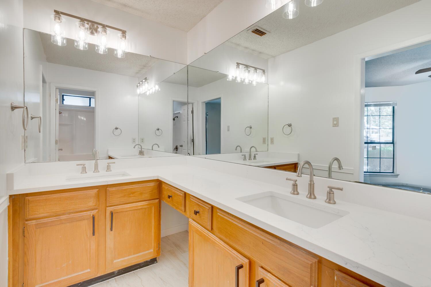 13341 Water Oak Ln, Austin, TX 78729