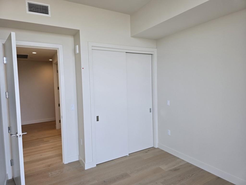 44 East Ave # 2610, Austin, TX 78701