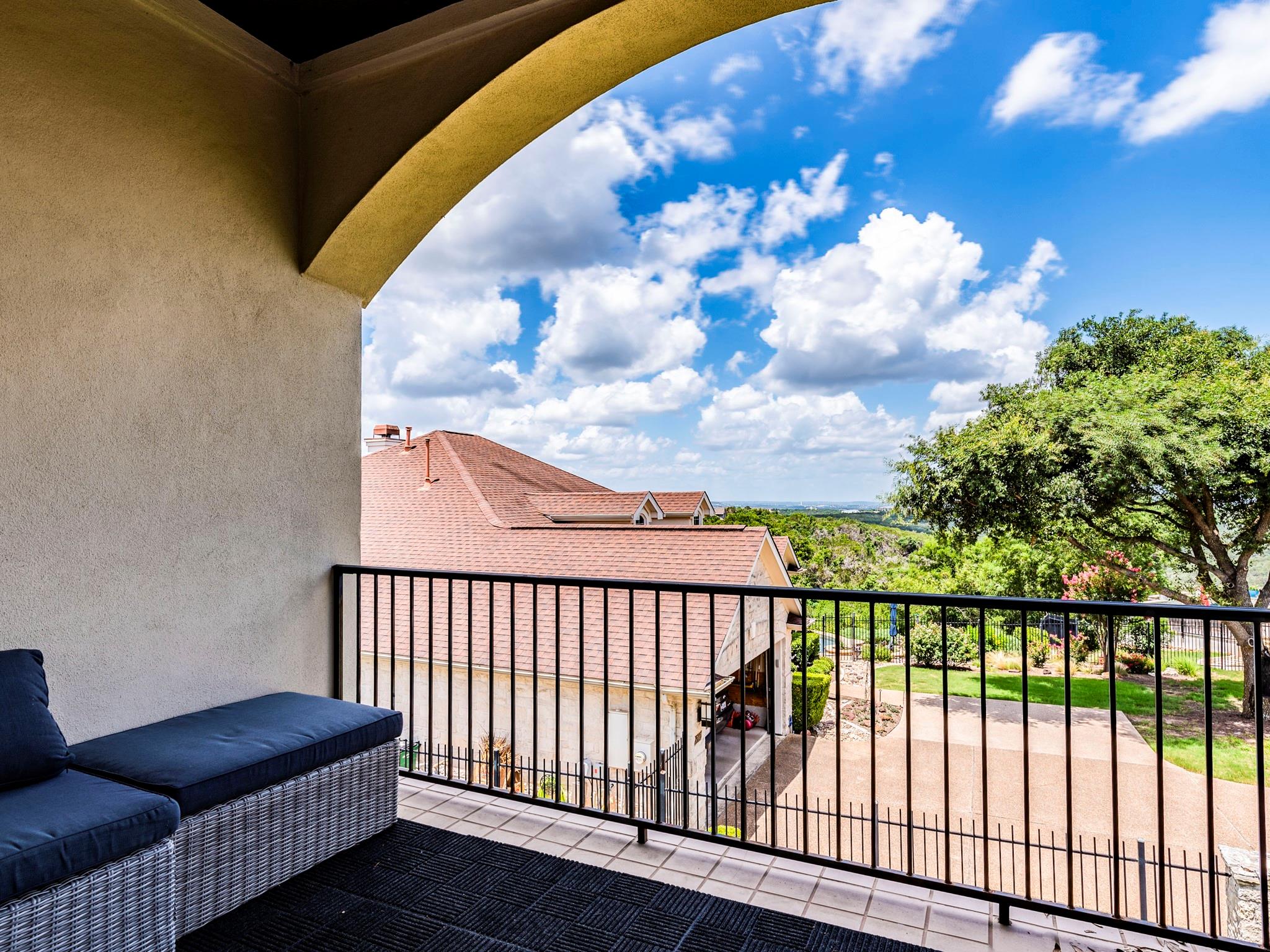 5700 Brittlyns Ct, Austin, TX 78730