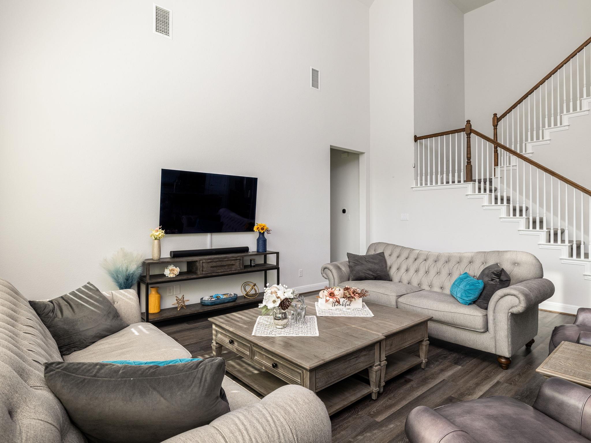 106 Barton Run Dr, Georgetown, TX 78628