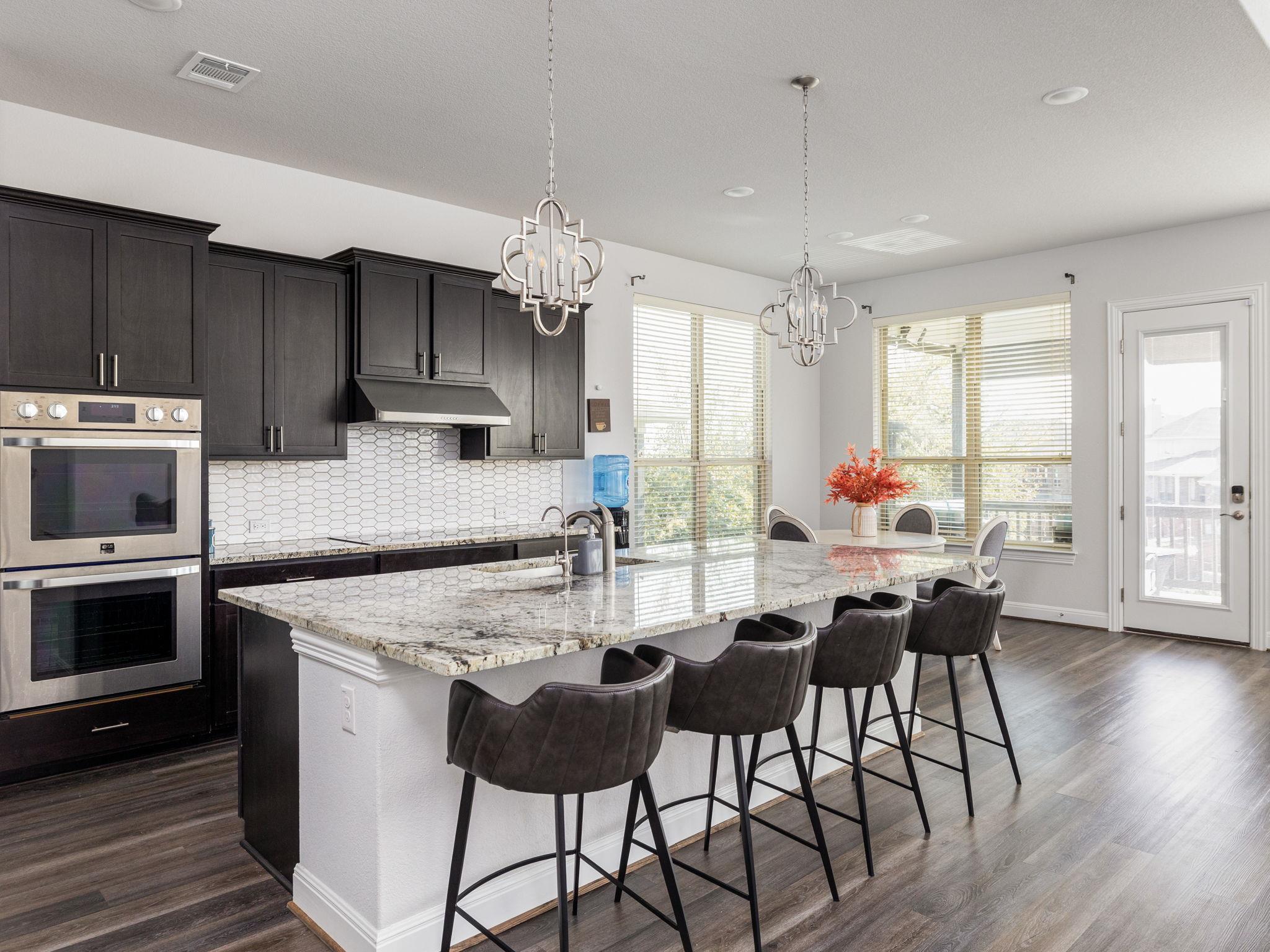 106 Barton Run Dr, Georgetown, TX 78628