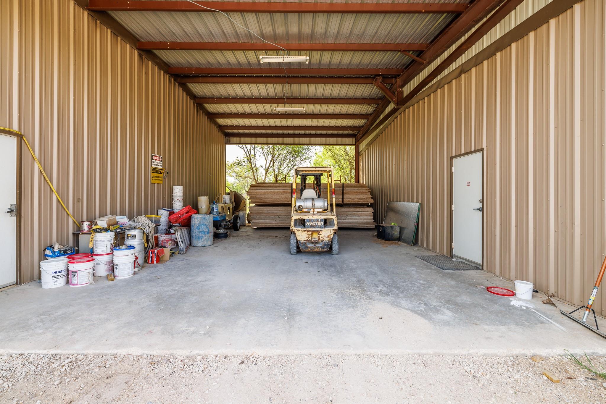4588 Us Highway 90A Highway E, Gonzales, TX 78629