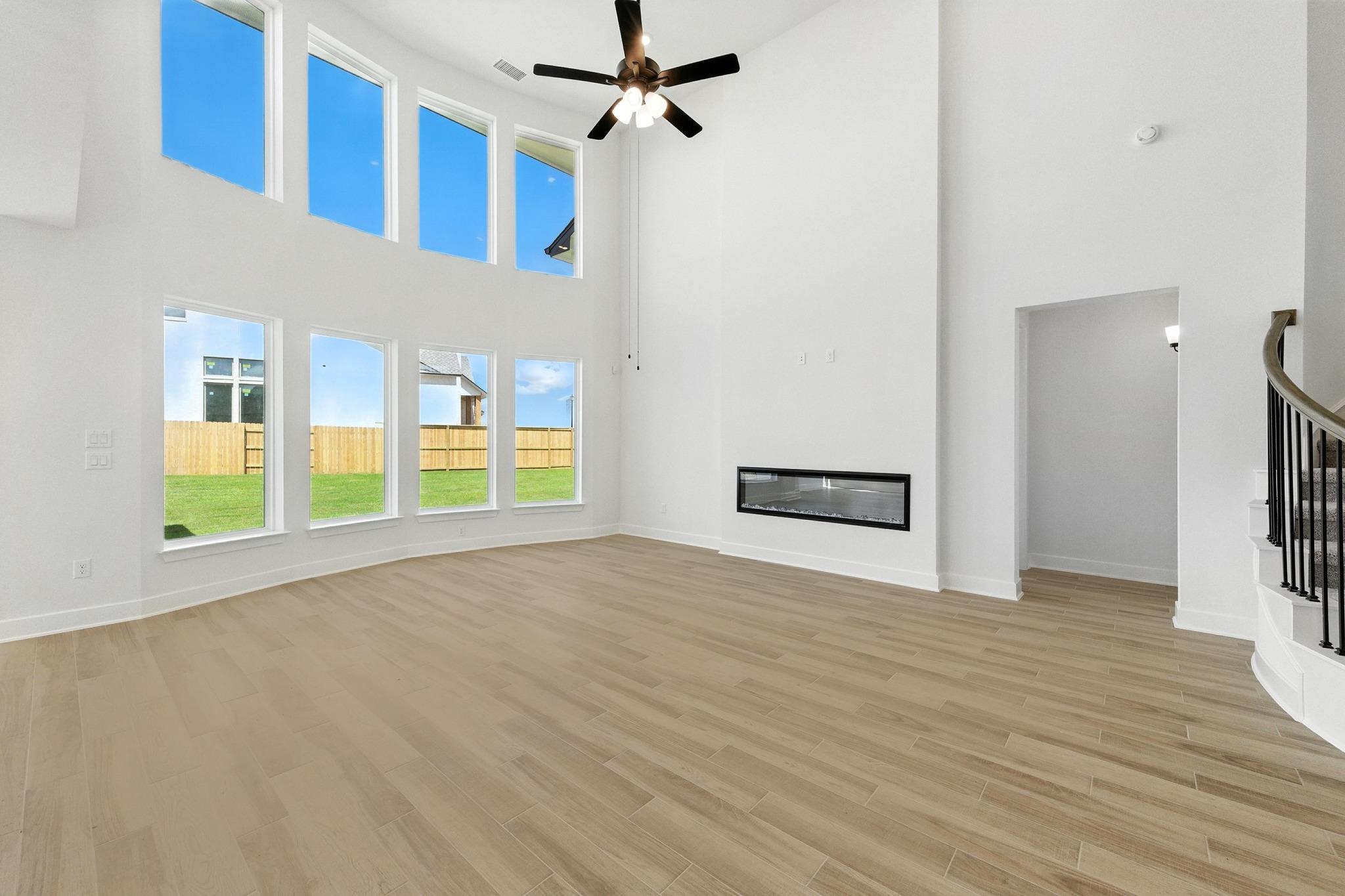 100 Cloverton Cres, Hutto, TX 78634