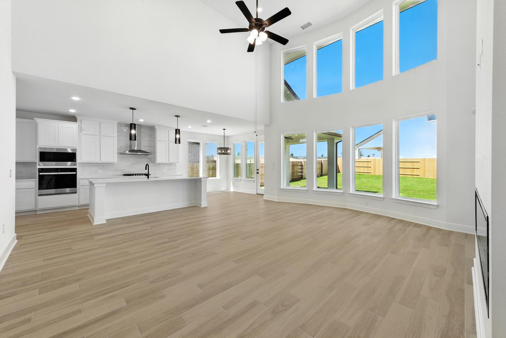 100 Cloverton Cres, Hutto, TX 78634